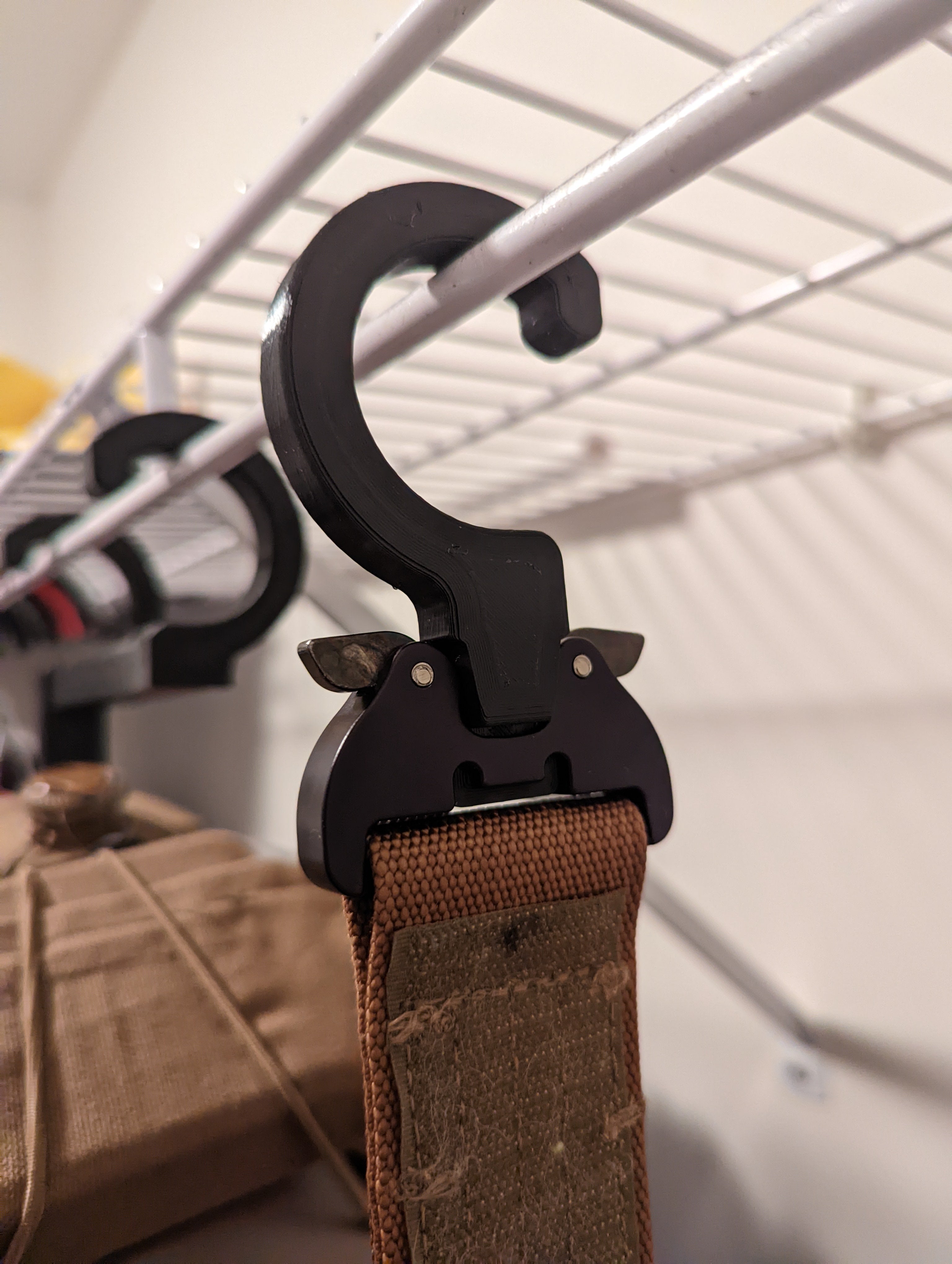 Cobra Buckle Belt Mount - Wall  Gear Holder Storage Rack – hammy3dprints