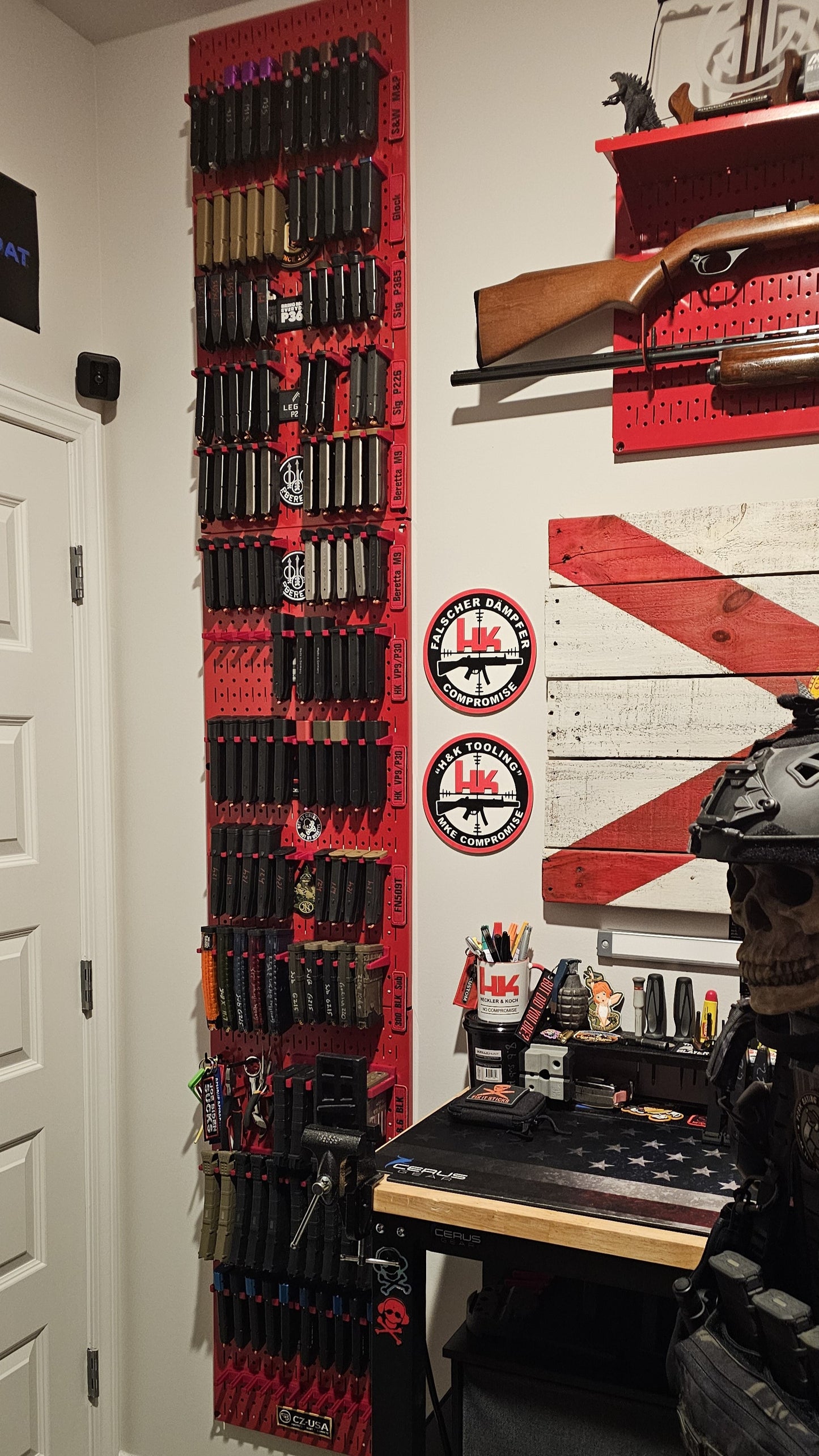 Mount for AR 15 Pmag / TMAG Mags - Pegboard / IKEA Skadis / Wall Control / Vaultek | Magazine Holder Storage Rack