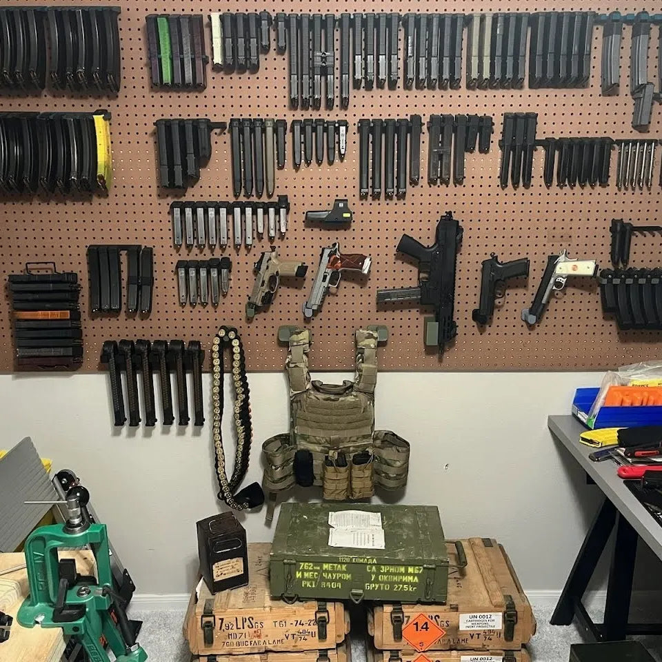 Mount for AR 15 Pmag / TMAG Mags - Pegboard / IKEA Skadis / Wall Control / Vaultek | Magazine Holder Storage Rack