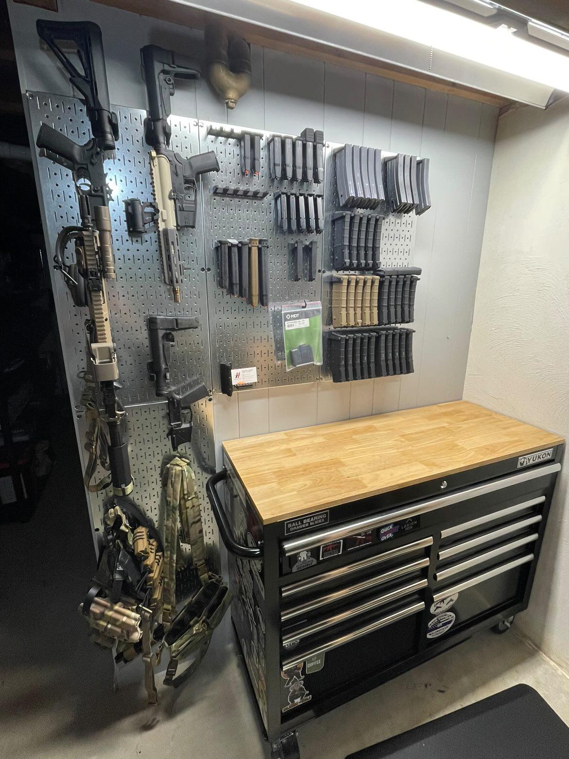 Mount for AR 15 Pmag / TMAG Mags - Pegboard / IKEA Skadis / Wall Control / Vaultek | Magazine Holder Storage Rack