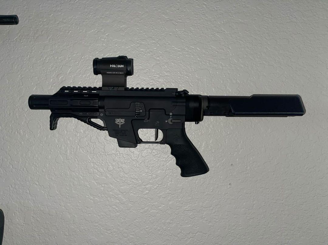 Magwell Mount for Glock 9mm/40/357 - Wall | Handgun Holder Storage Rack