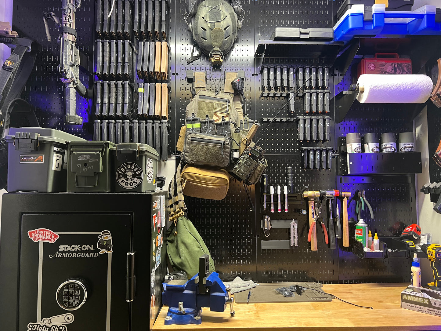 Mount for AR 15 Pmag / TMAG Mags - Pegboard / IKEA Skadis / Wall Control / Vaultek | Magazine Holder Storage Rack