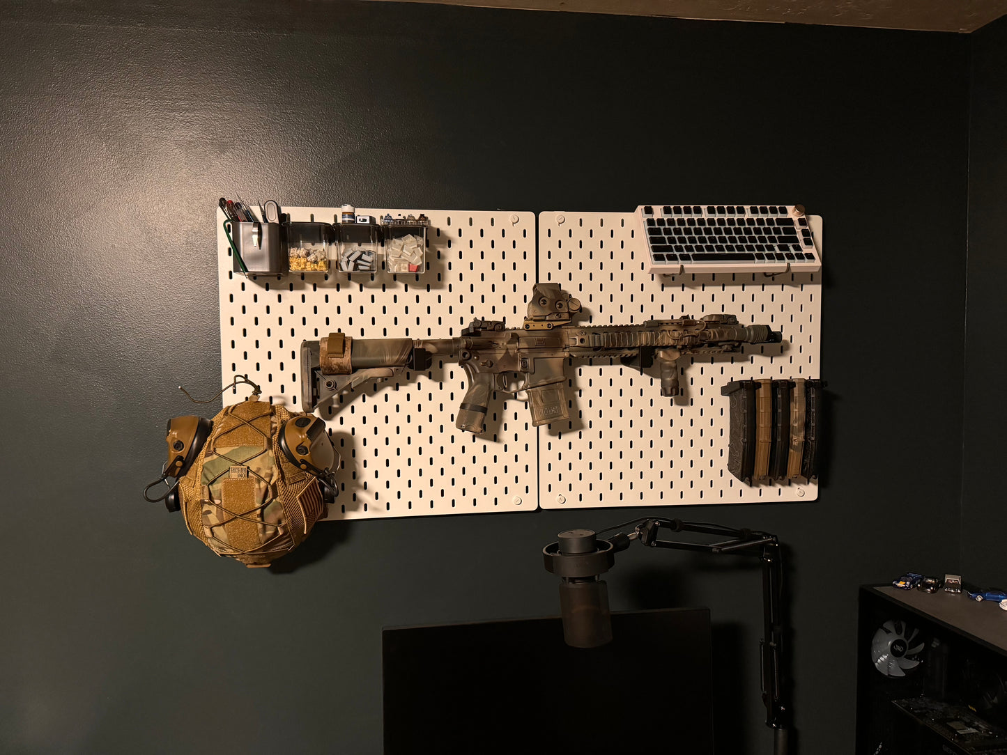 Universal Horizontal Gun Mount - Pegboard / IKEA Skadis / Wall Control / Vaultek | Rifle Holder Storage Rack