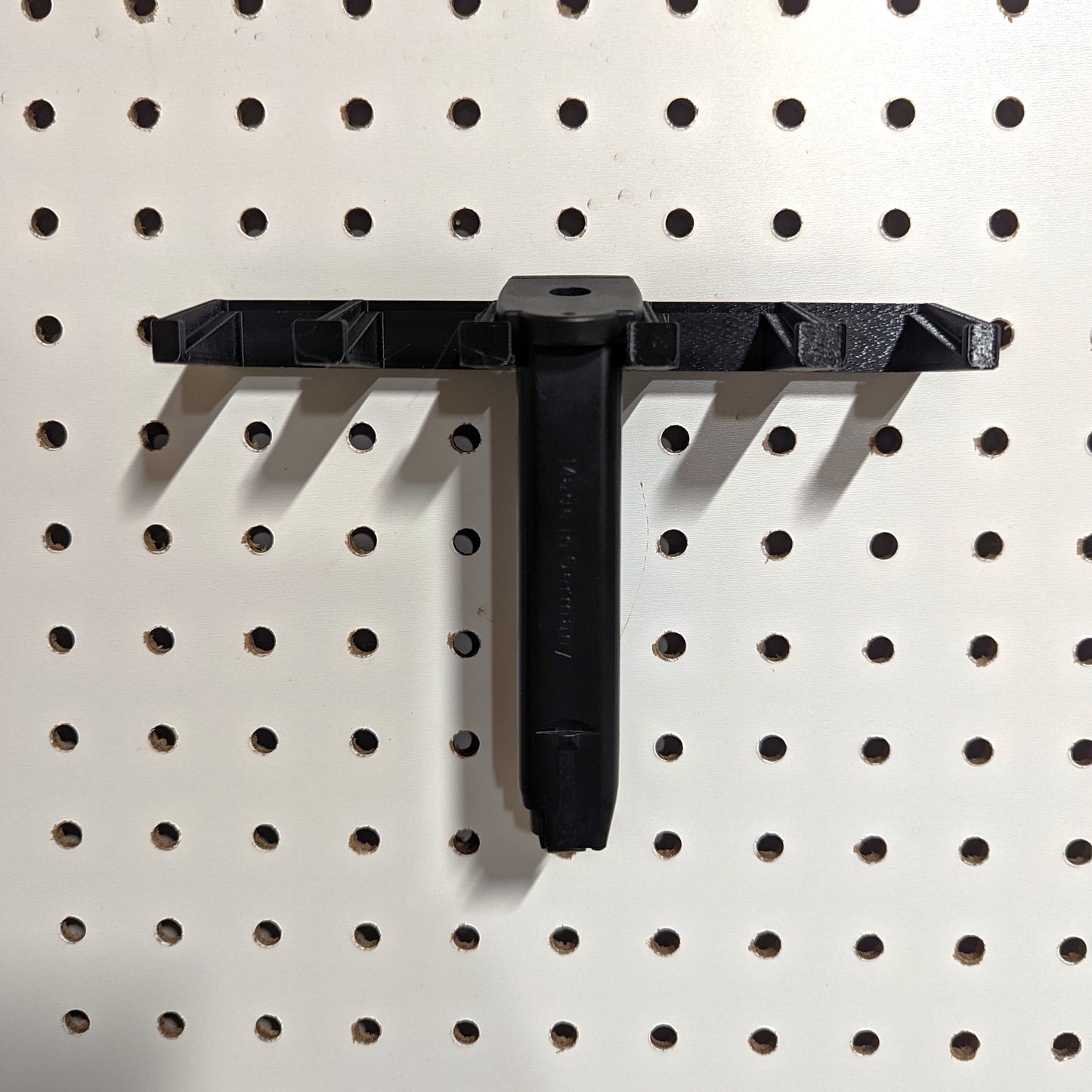 Mount for HK P30 / VP9 / P2000 Mags - Pegboard / IKEA Skadis / Wall Control / Vaultek | Magazine Holder Storage Rack