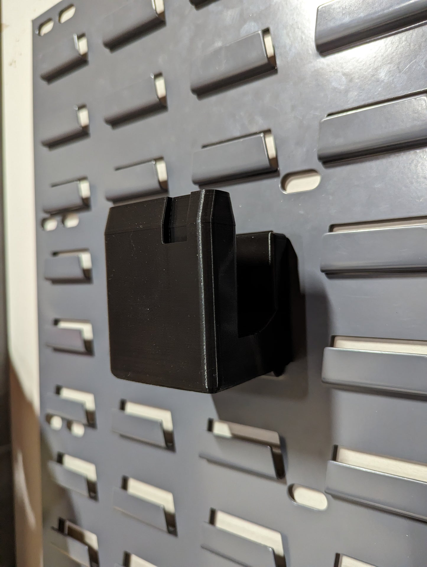 Magwell Mount for Ruger Mini-14 - SecureIt / Akro-Mils | Rifle Holder Storage Rack