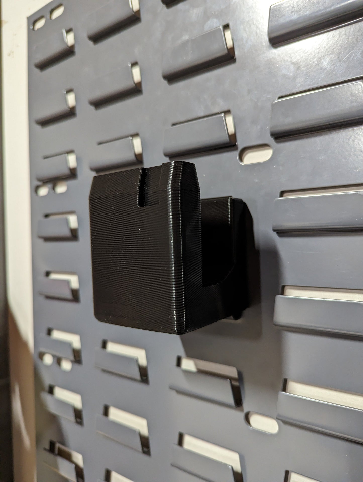 Magwell Mount for Tippmann M4-22 - SecureIt | Rifle Holder Storage Rack