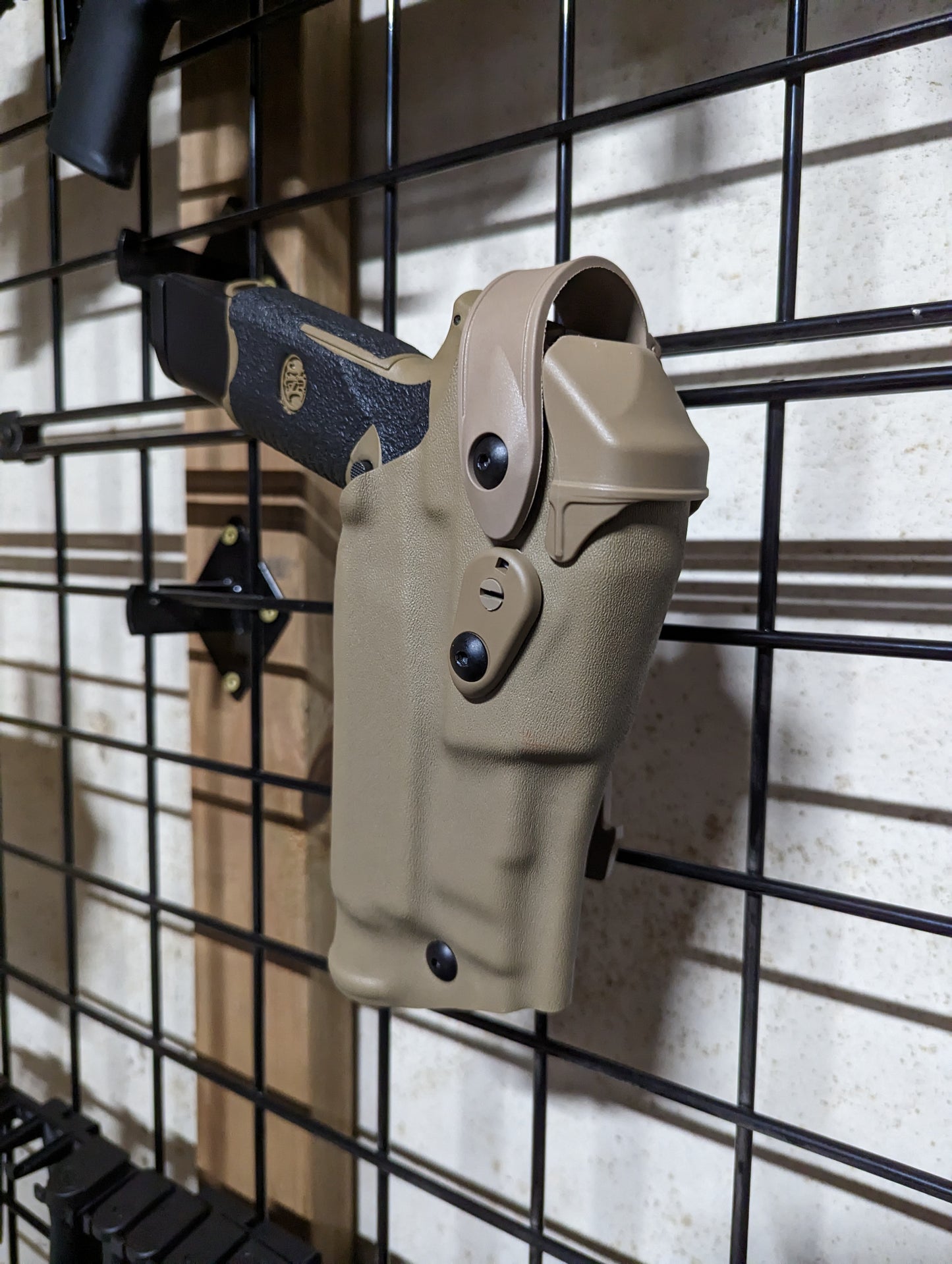 Slip-On Mount for Safariland QLS - Gridwall | Handgun Holder Storage Rack