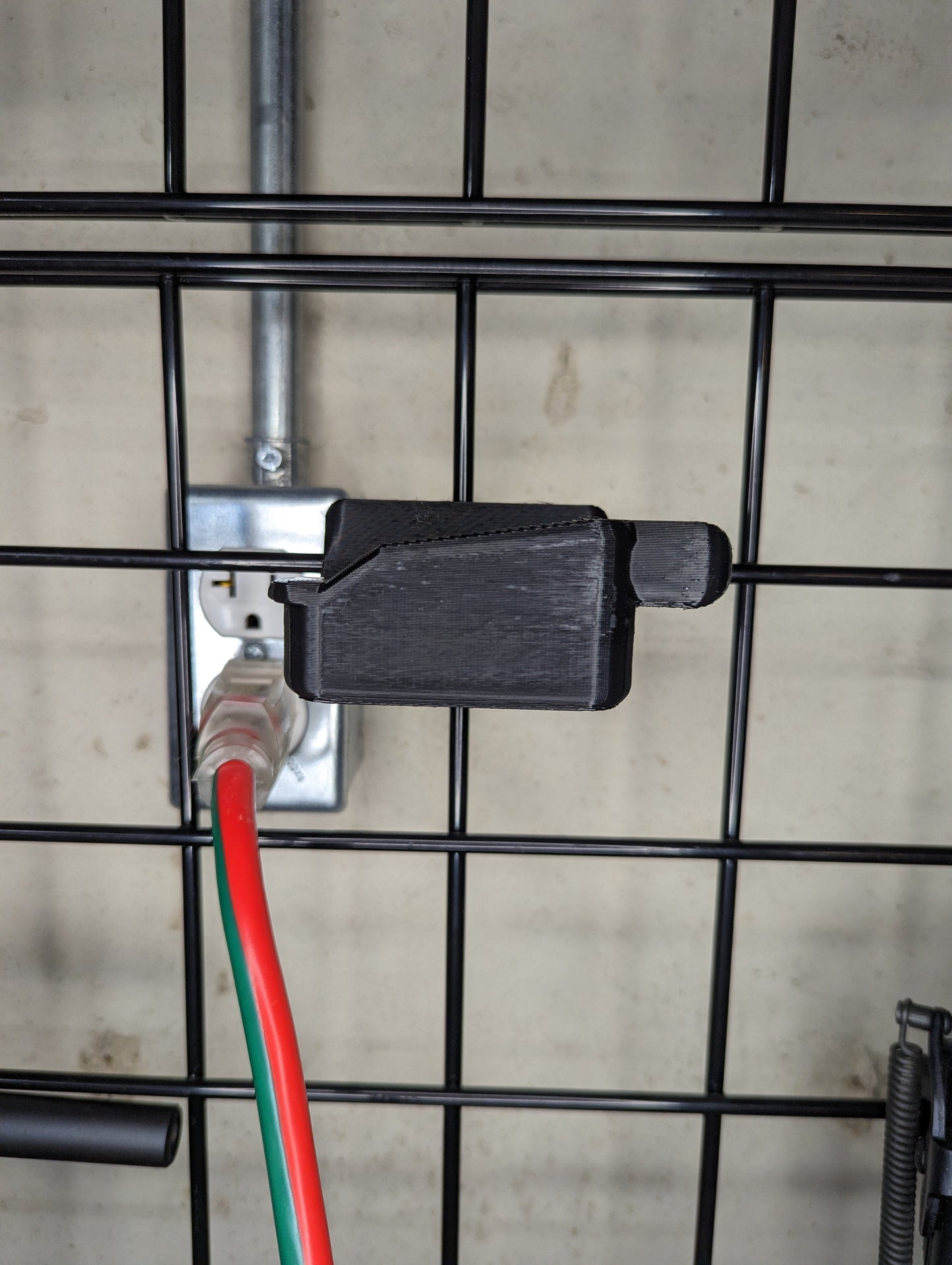 Magwell Mount for Mossberg 500 - Gridwall | Shotgun Holder Storage Rack