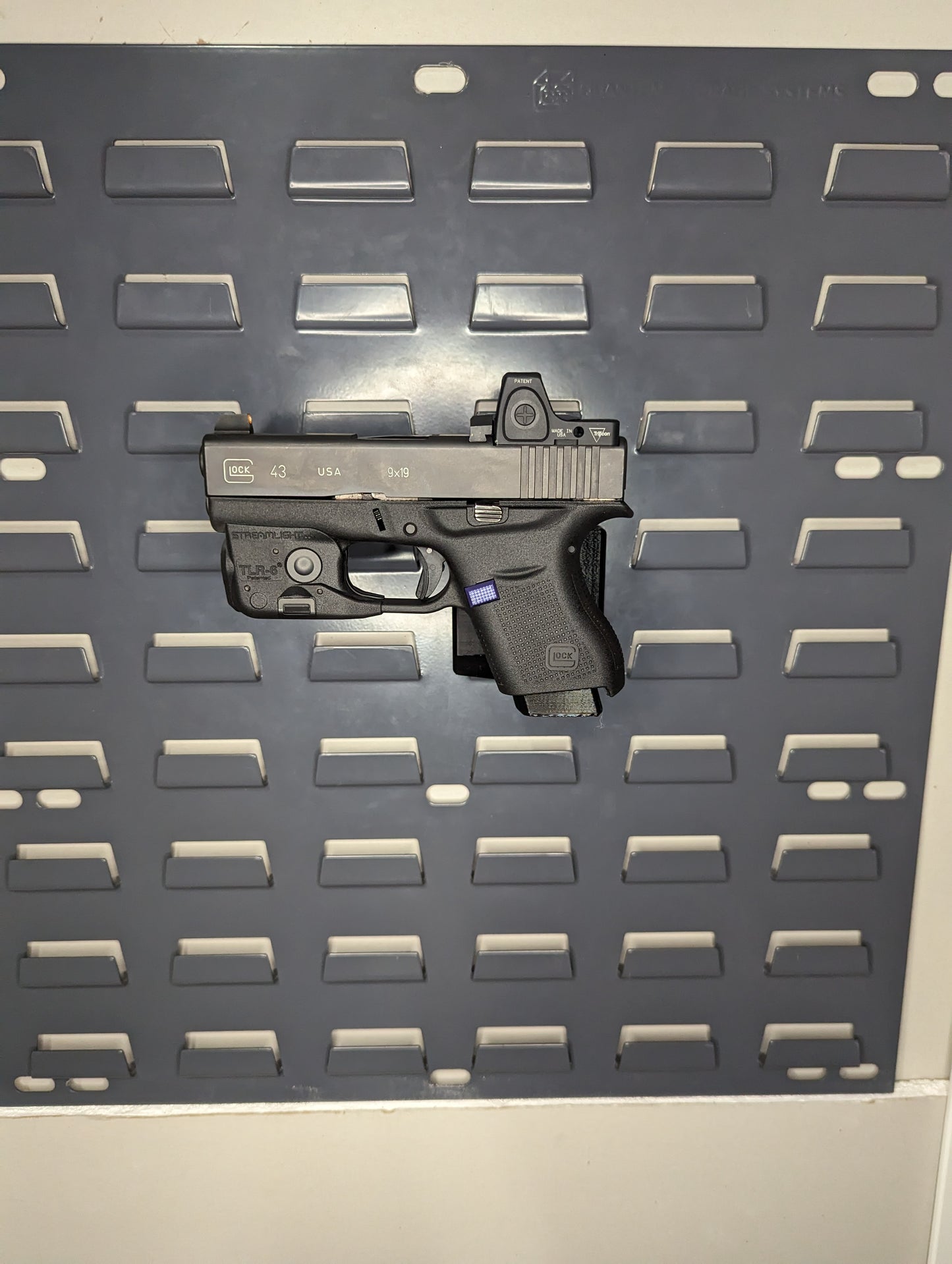 Magwell Mount for Glock 43 - SecureIt / Akro-Mils | Handgun Holder Storage Rack