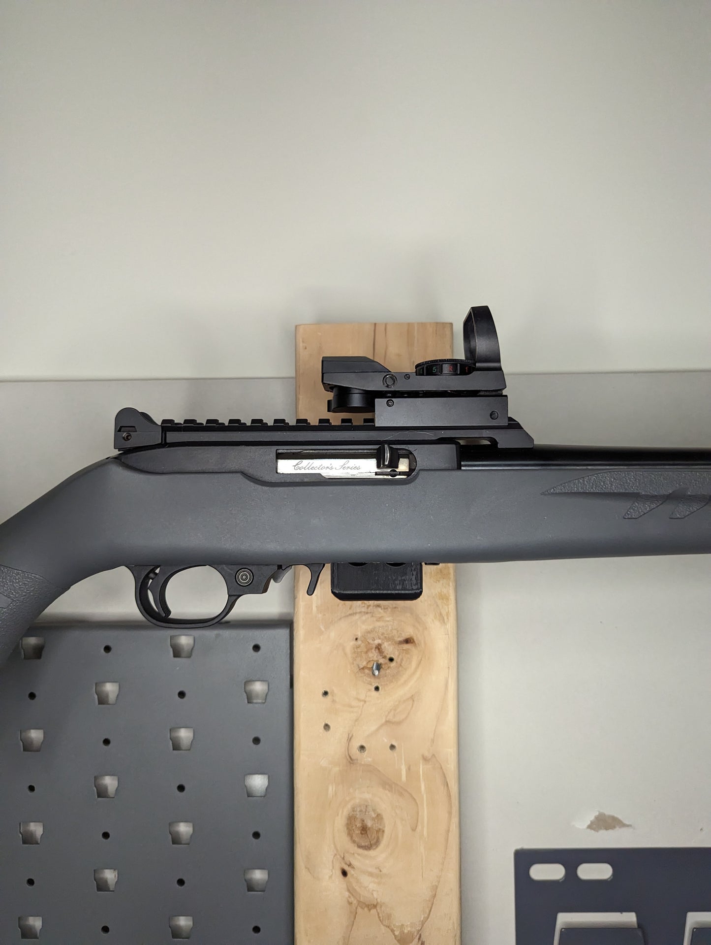 Magwell Mount for Ruger 10/22 - Wall | Rifle Holder Storage Rack