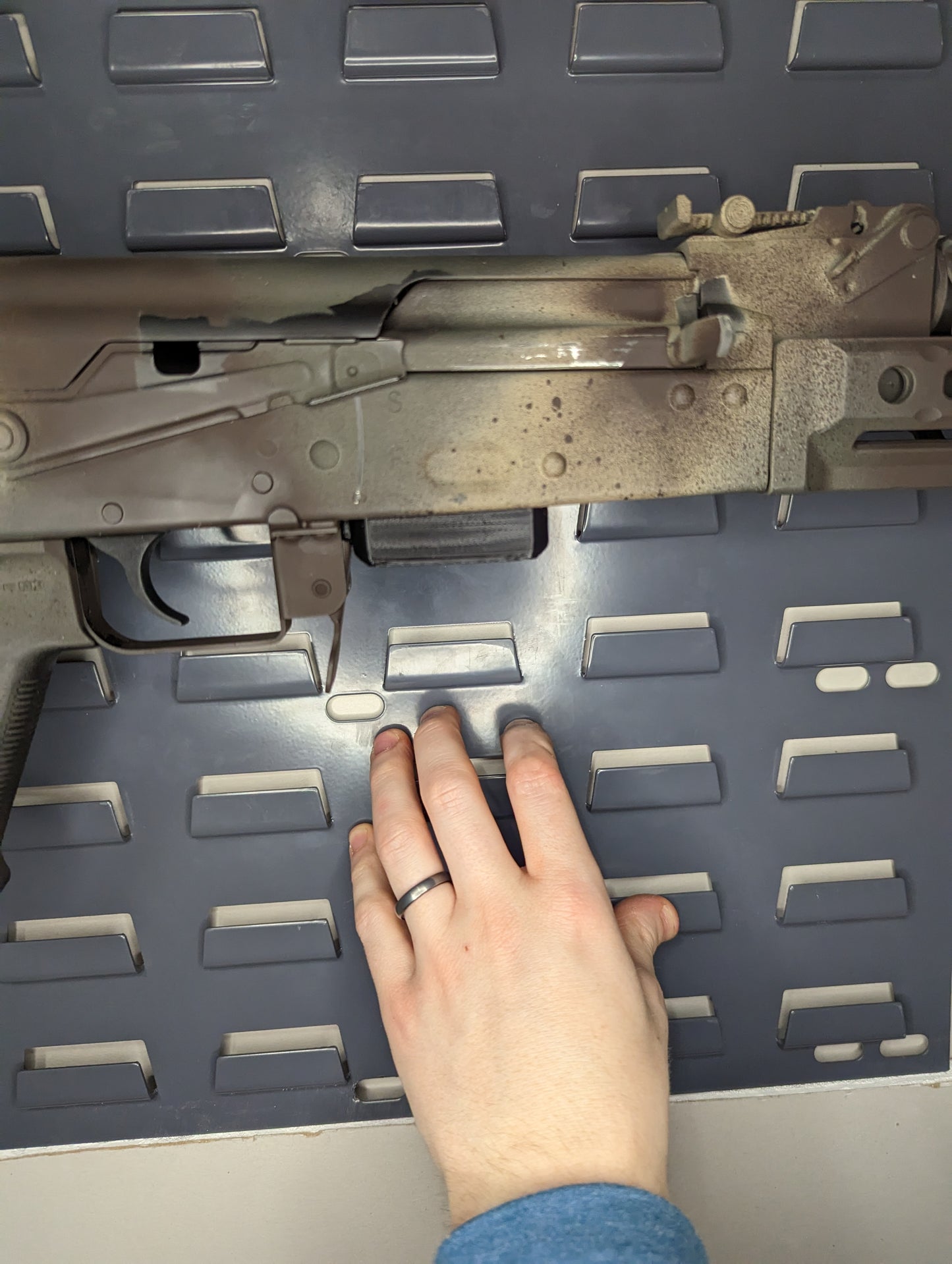 AK 47 7.62x39 Magwell Mount - SecureIt / Akro-Mils | Rifle Holder Storage Rack