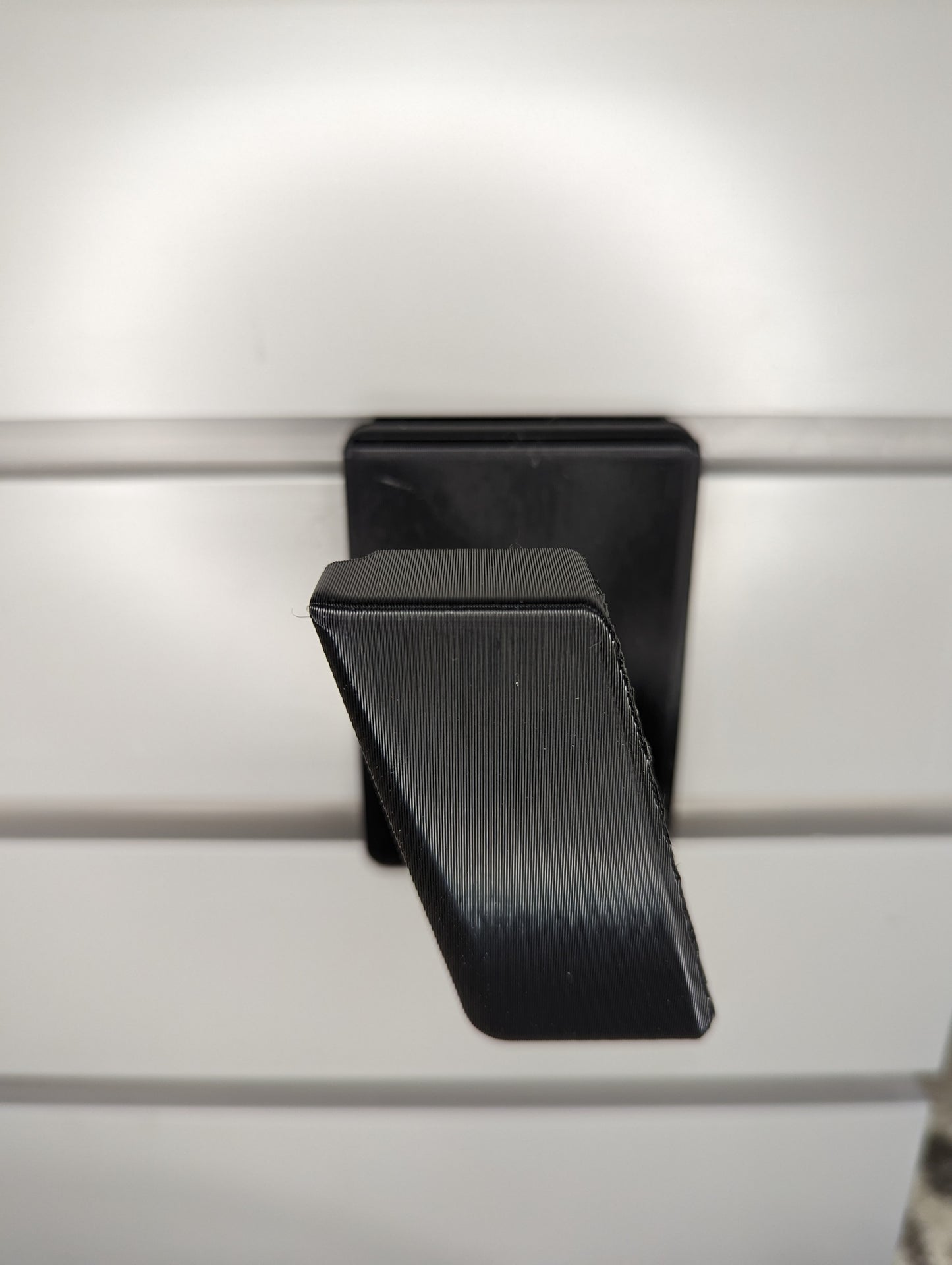 Magwell Mount for Glock 9mm/40/357 - Slatwall | Handgun Holder Storage Rack