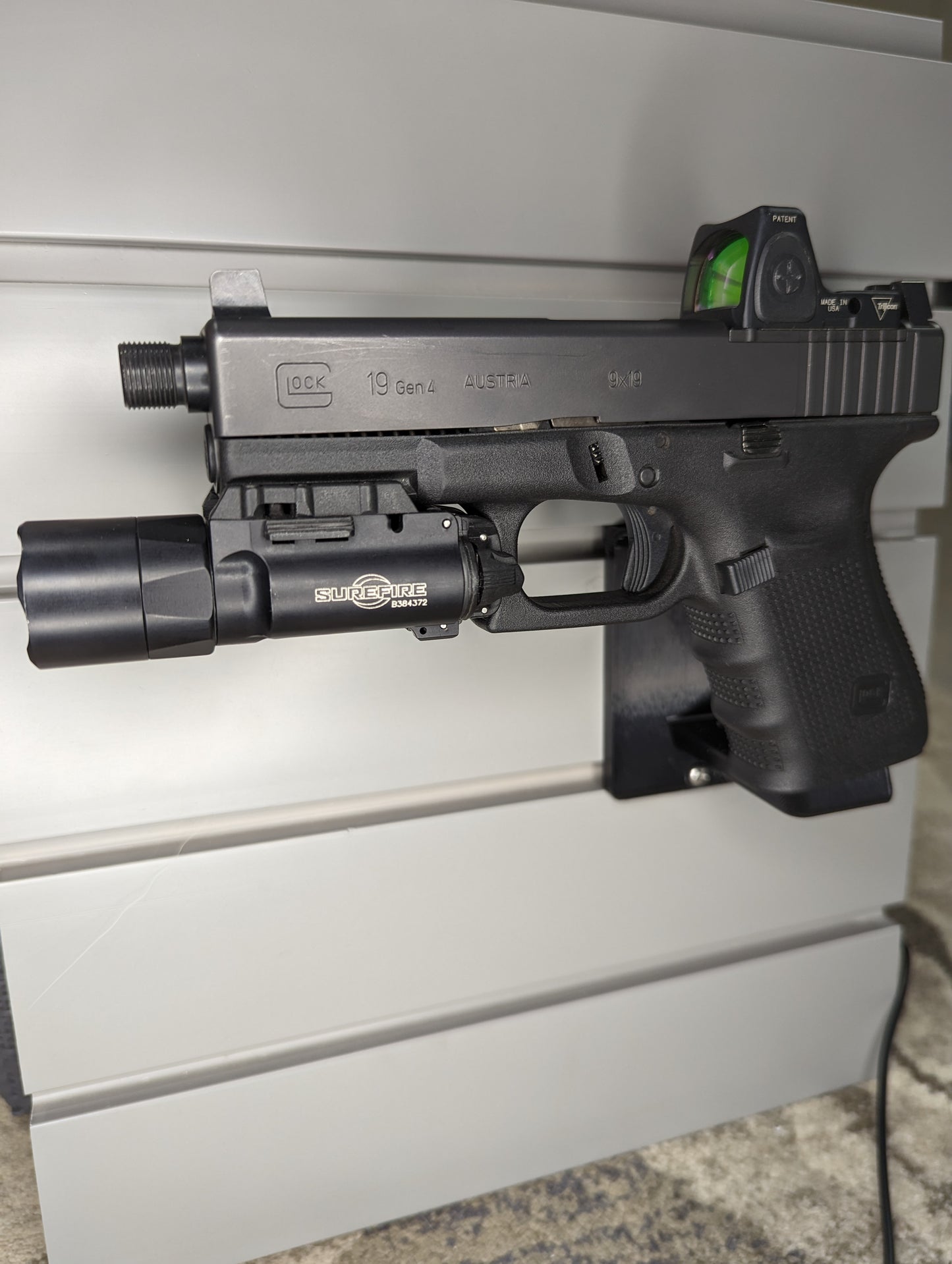 Magwell Mount for Glock 9mm/40/357 - Slatwall | Handgun Holder Storage Rack