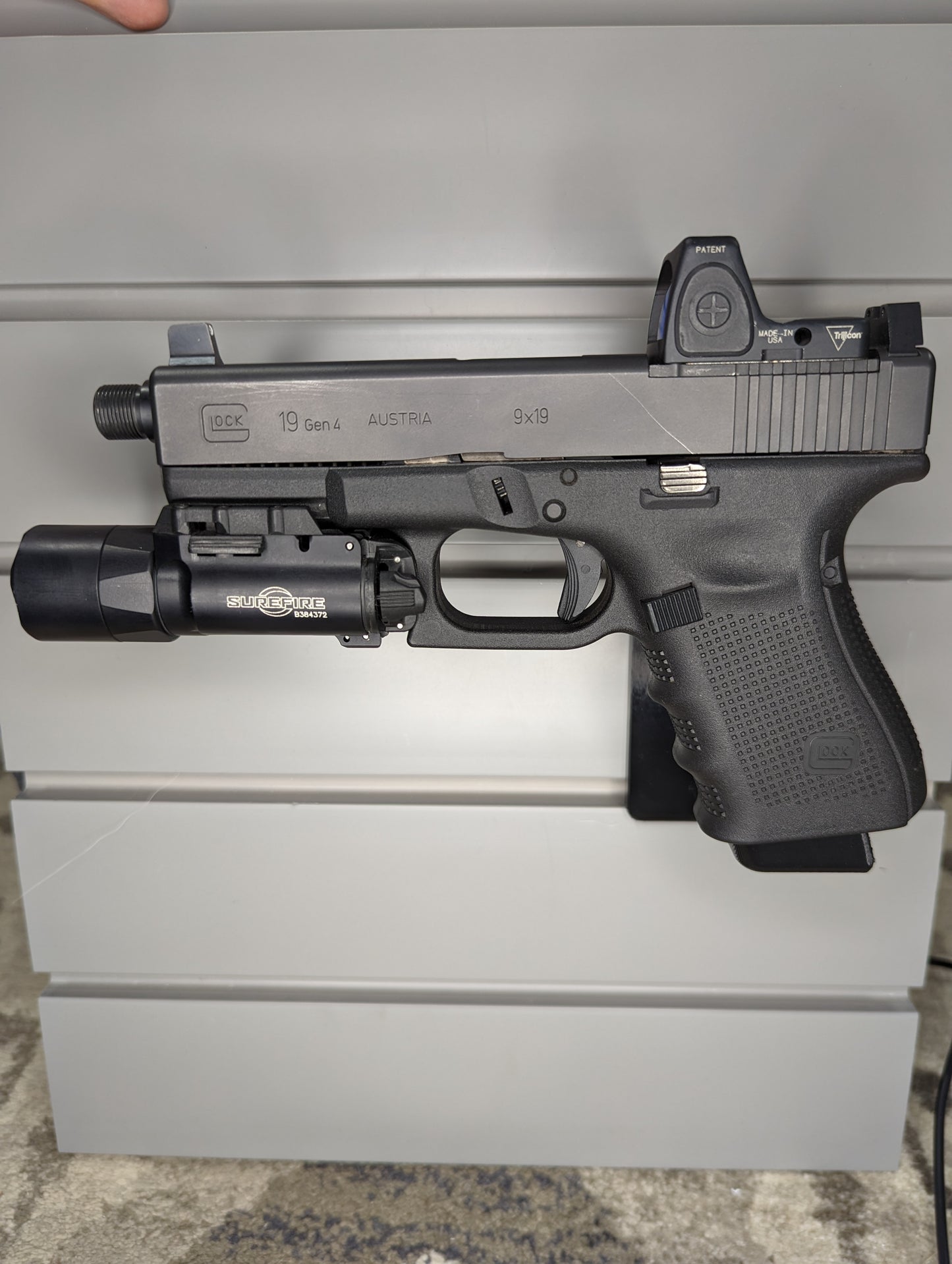 Magwell Mount for Glock 9mm/40/357 - Slatwall | Handgun Holder Storage Rack