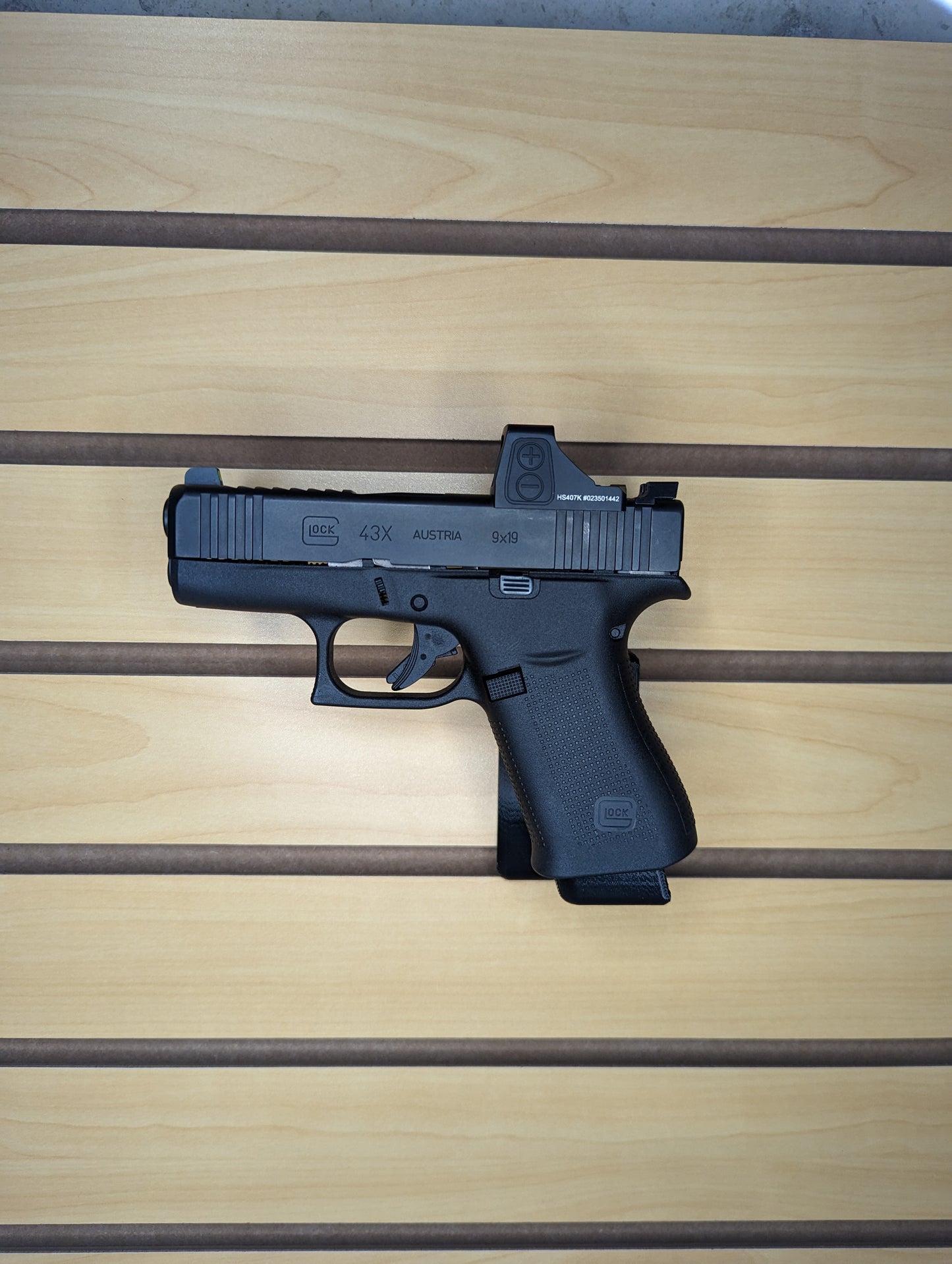 Magwell Mount for Glock 43X / 48 - Slatwall | Handgun Holder Storage Rack