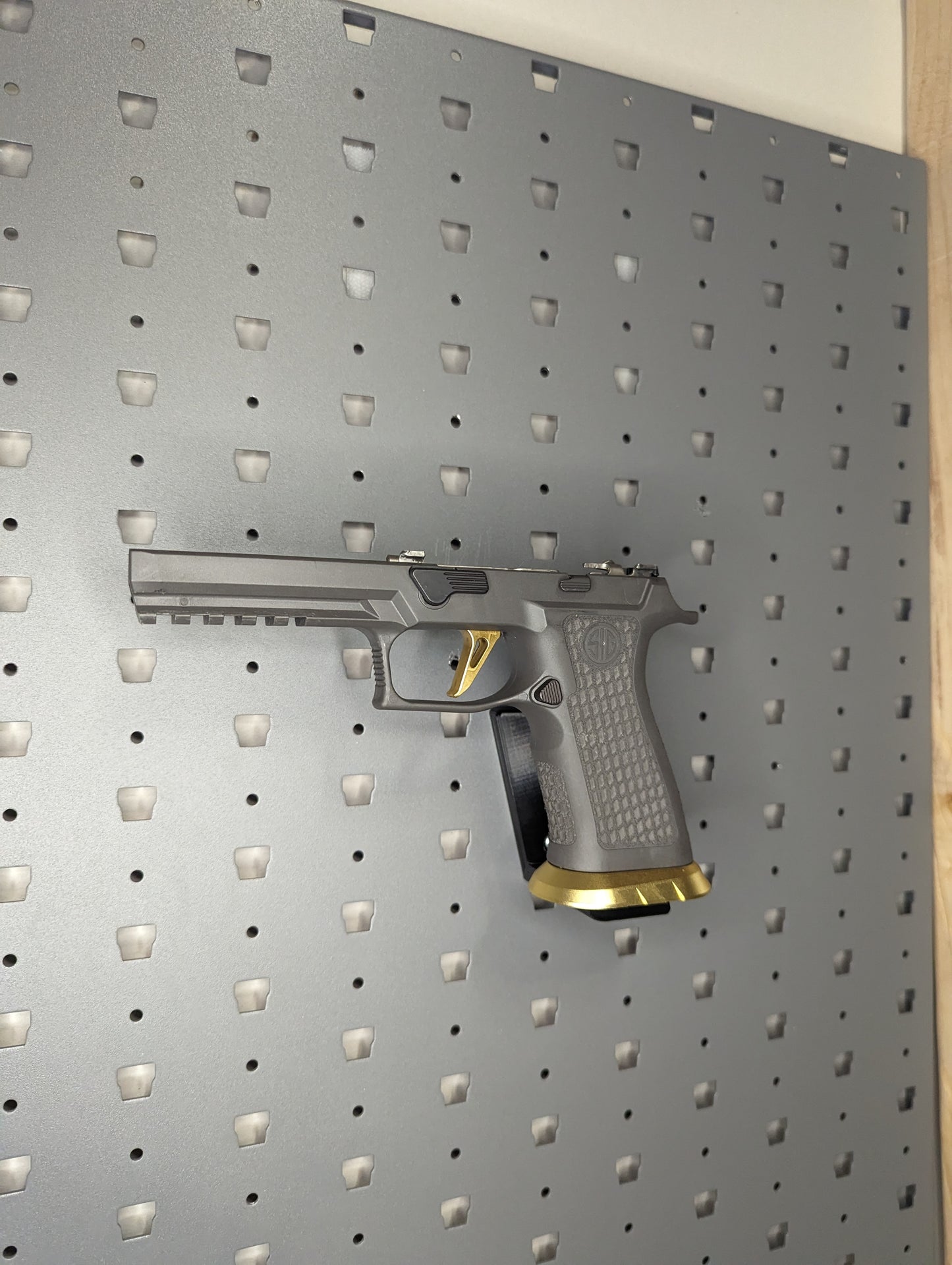 Magwell Mount for Sig P320 9mm - GallowTech | Handgun Holder Storage Rack