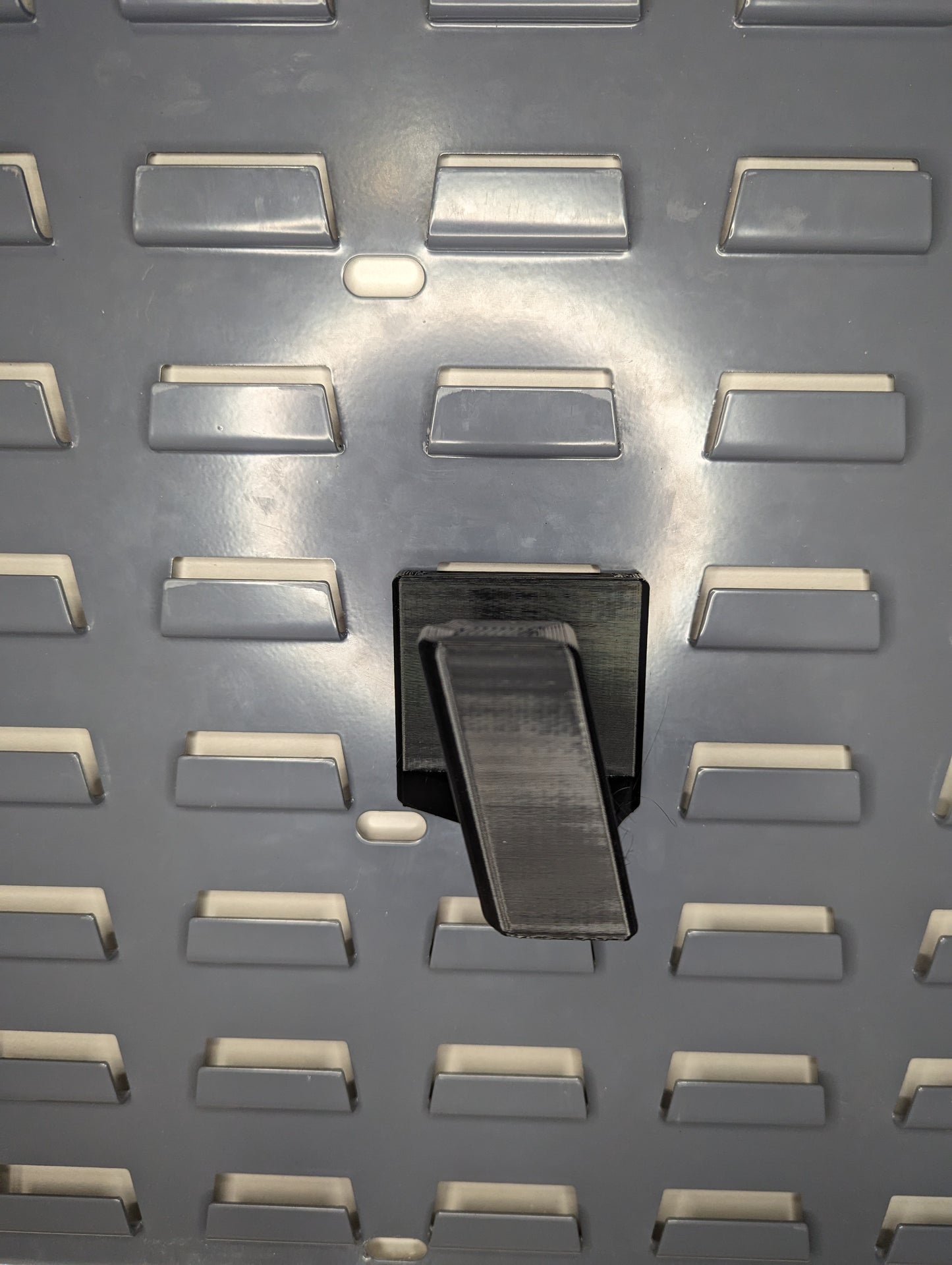 Magwell Mount for Sig P320 9mm for SecureIt / Akro-Mils | Handgun Holder Storage Rack