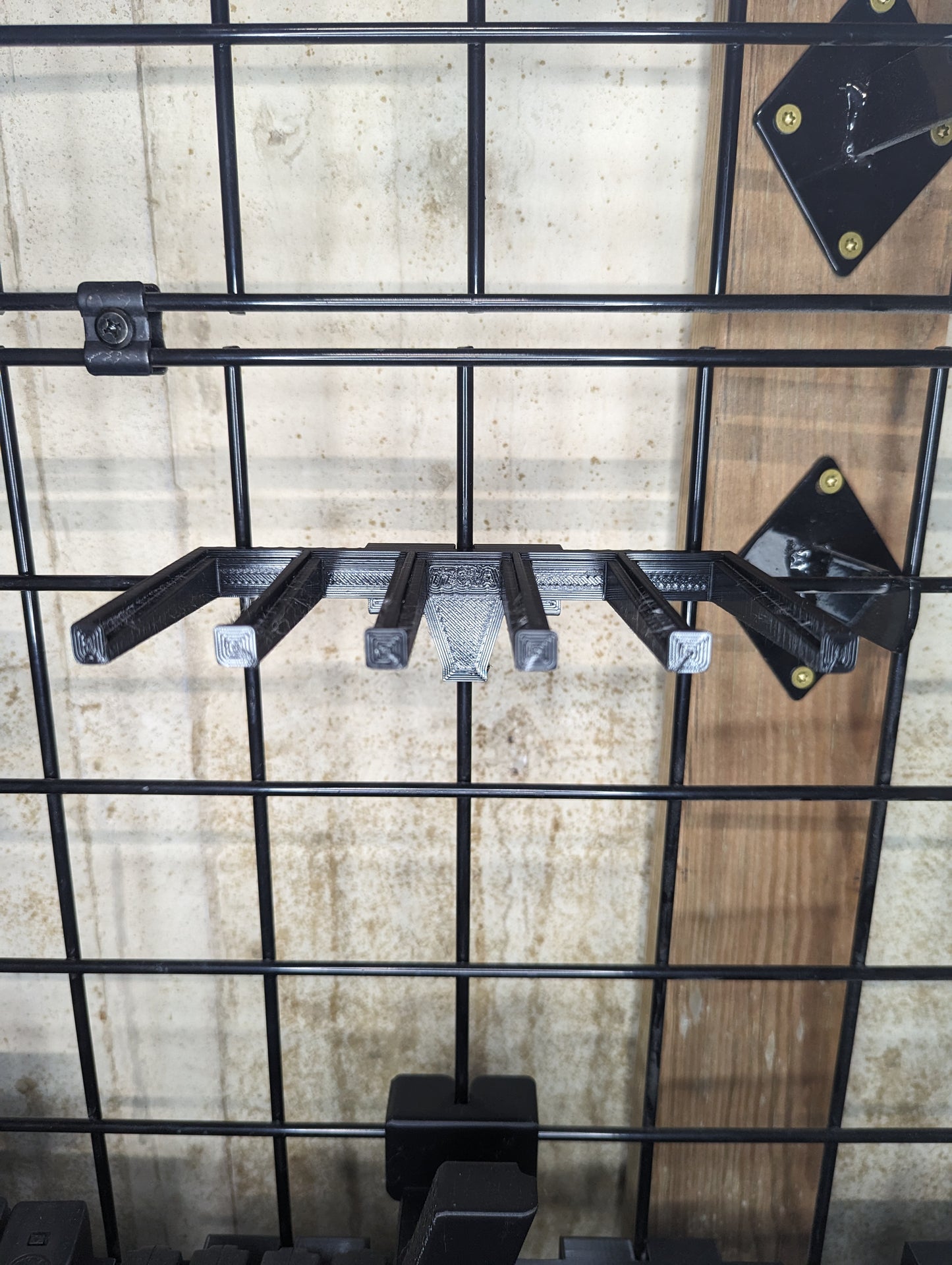 Mount for Remington 770 LA Mags - Gridwall | Magazine Holder Storage Rack