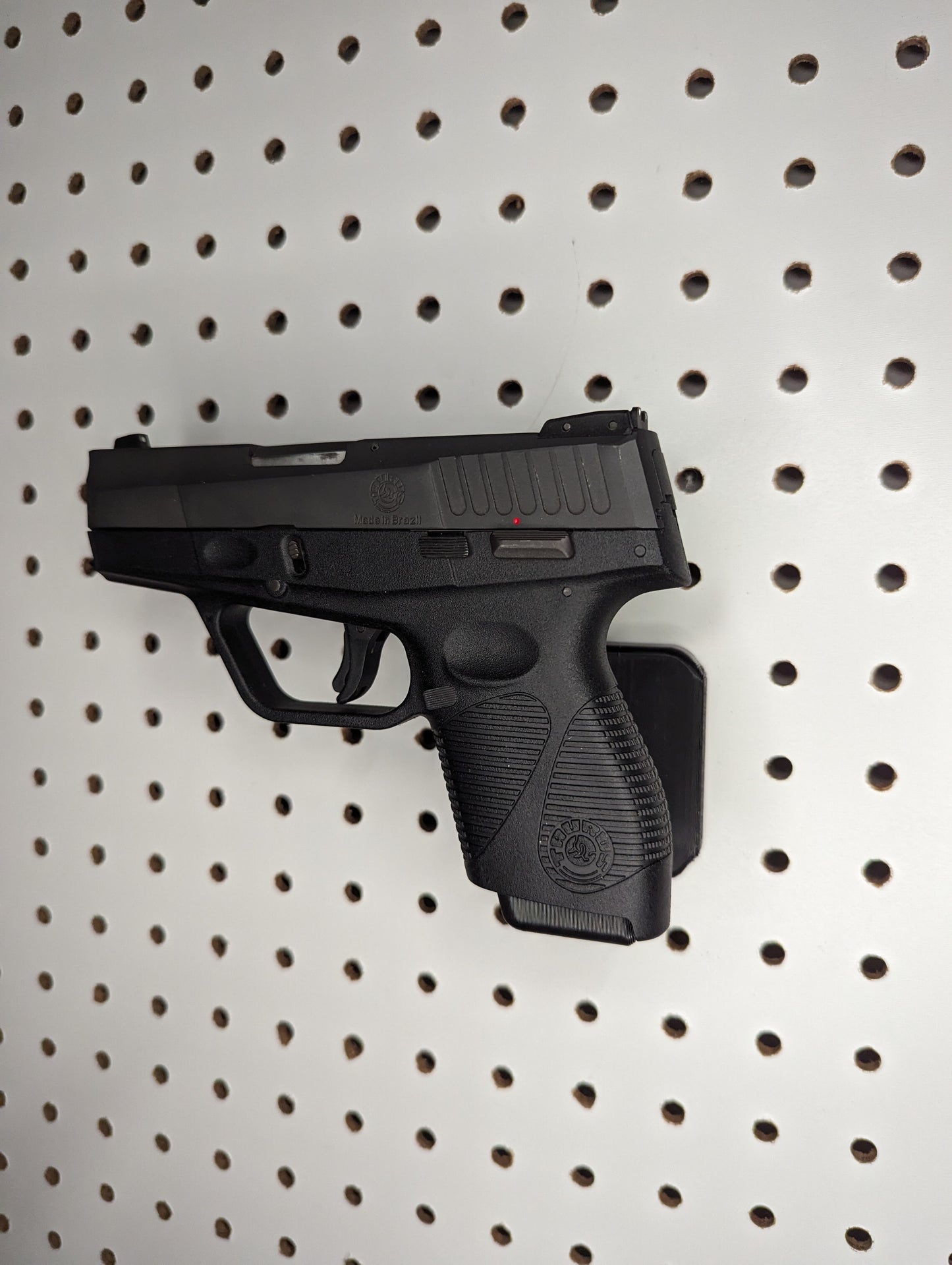 Magwell Mount for Taurus PT 709 - Pegboard / IKEA Skadis / Wall Control / Vaultek | Handgun Holder Storage Rack