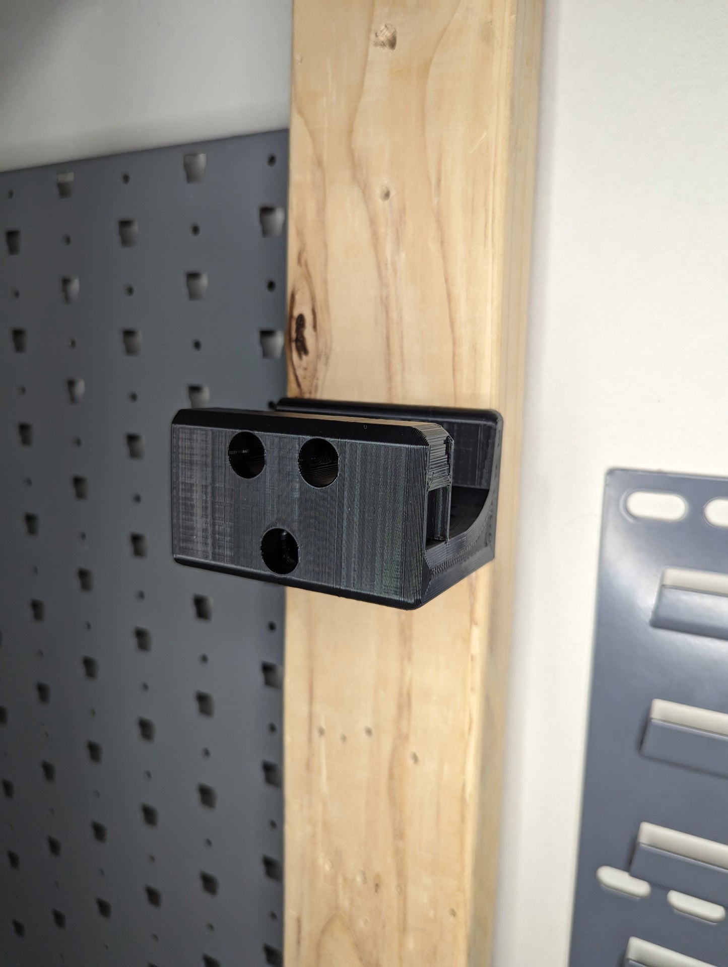 Magwell Mount for Remington 770 LA - Wall | Rifle Holder Storage Rack