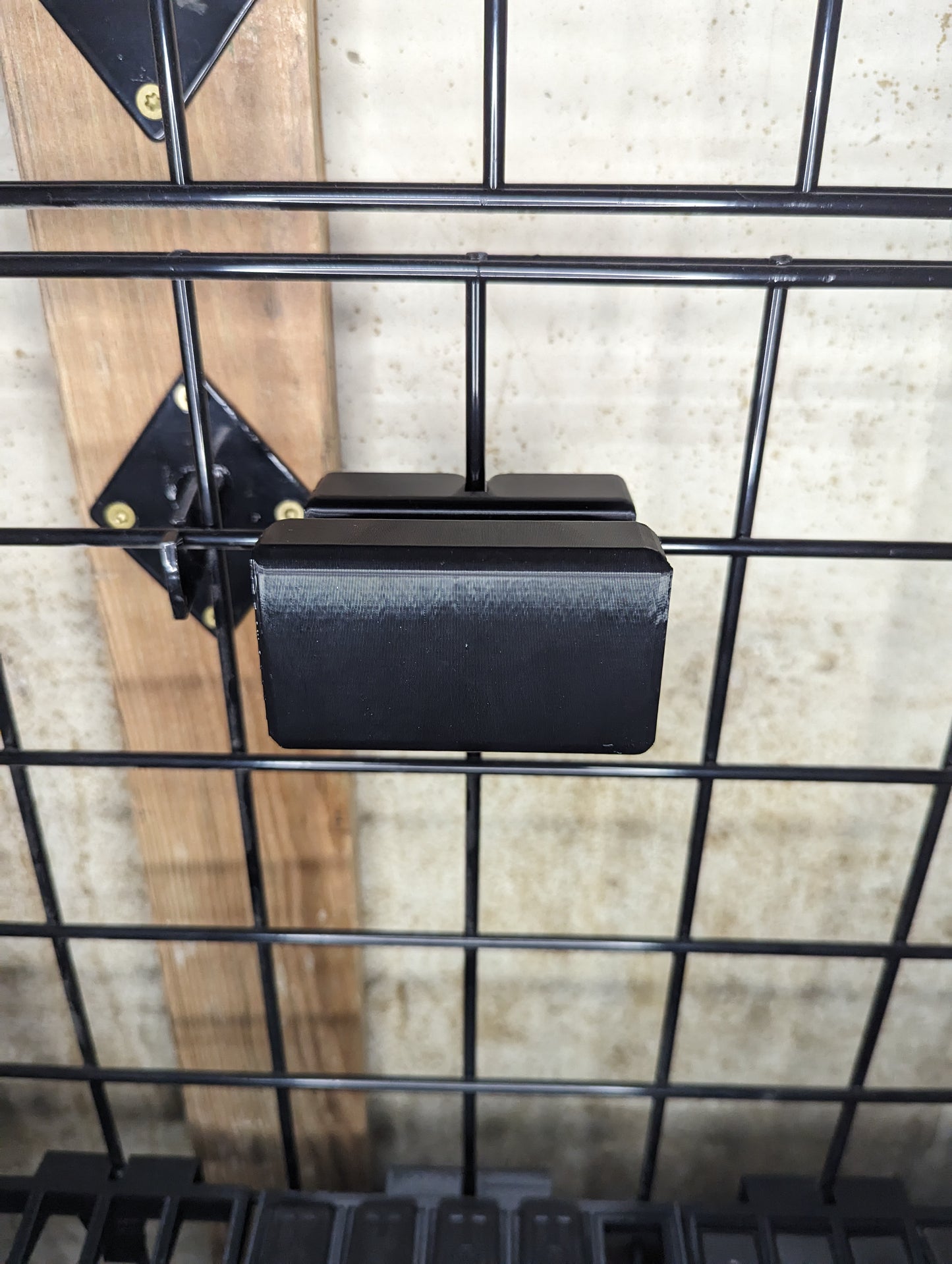 Magwell Mount for Remington 770 LA - Gridwall | Rifle Holder Storage Rack