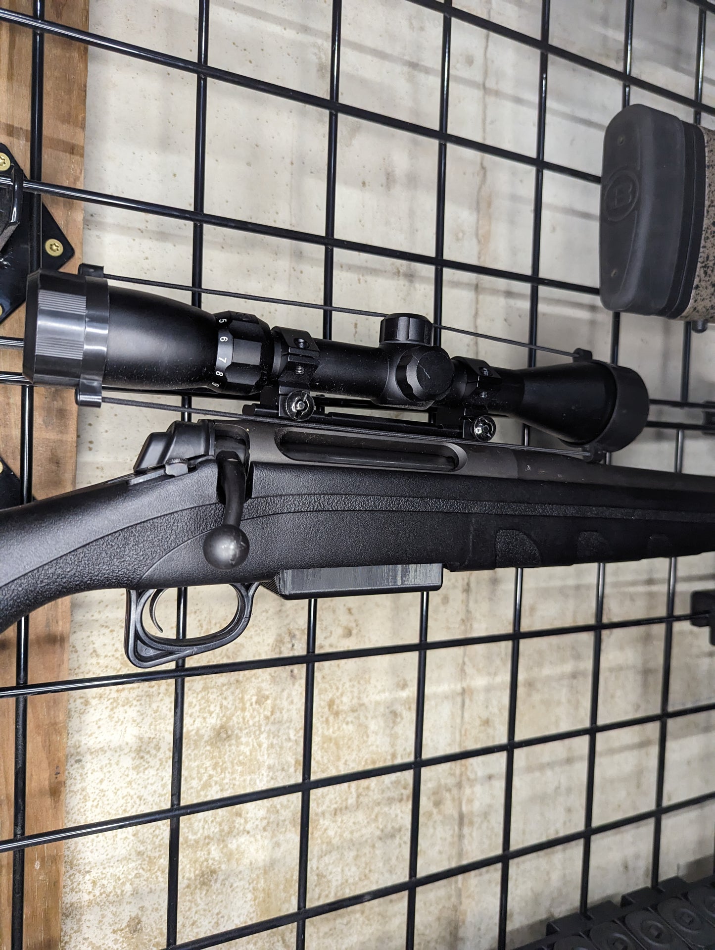 Magwell Mount for Remington 770 LA - Gridwall | Rifle Holder Storage Rack