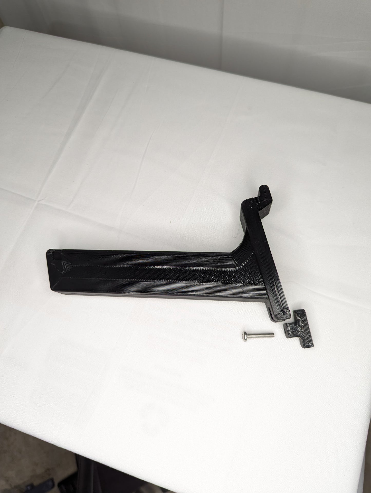 Inline Vertical Magwell Mount for Glock 9mm/40/357 - Slatwall | Rifle Holder Storage Rack