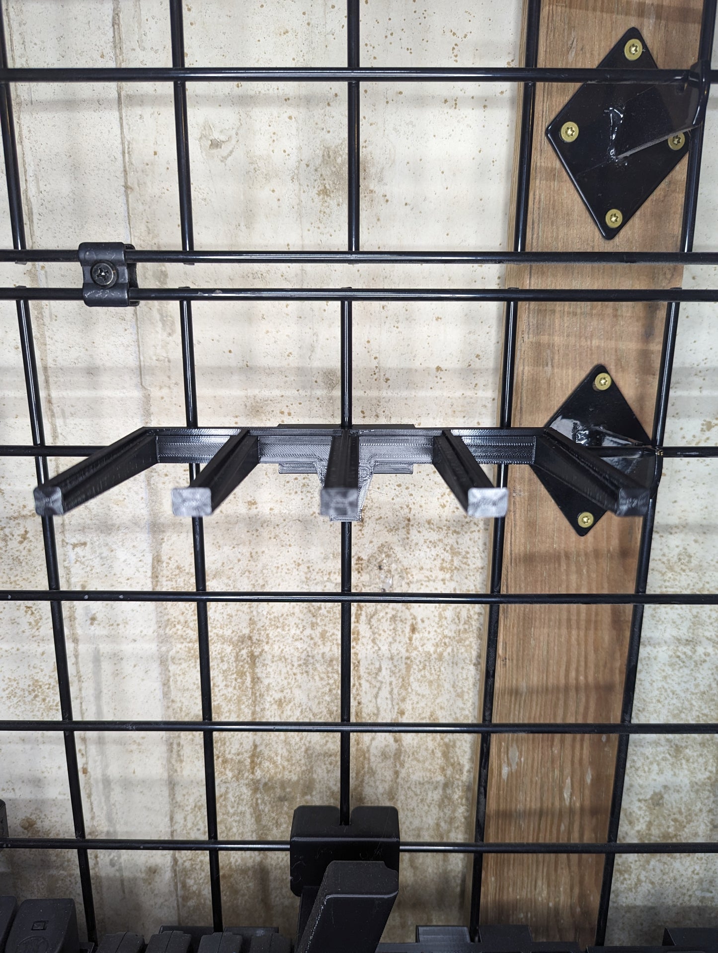 Mount for Barrett MRAD Mags - Gridwall | Magazine Holder Storage Rack