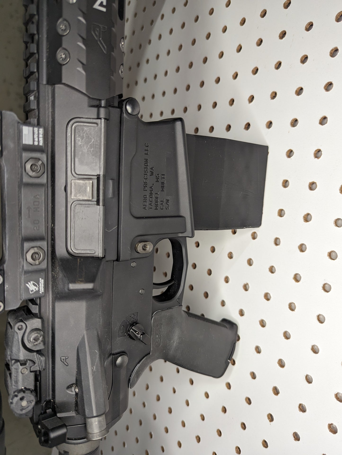 AR 10 Inline Vertical Magwell Mount - Pegboard / IKEA Skadis / Wall Control / Vaultek | Rifle Holder Storage Rack