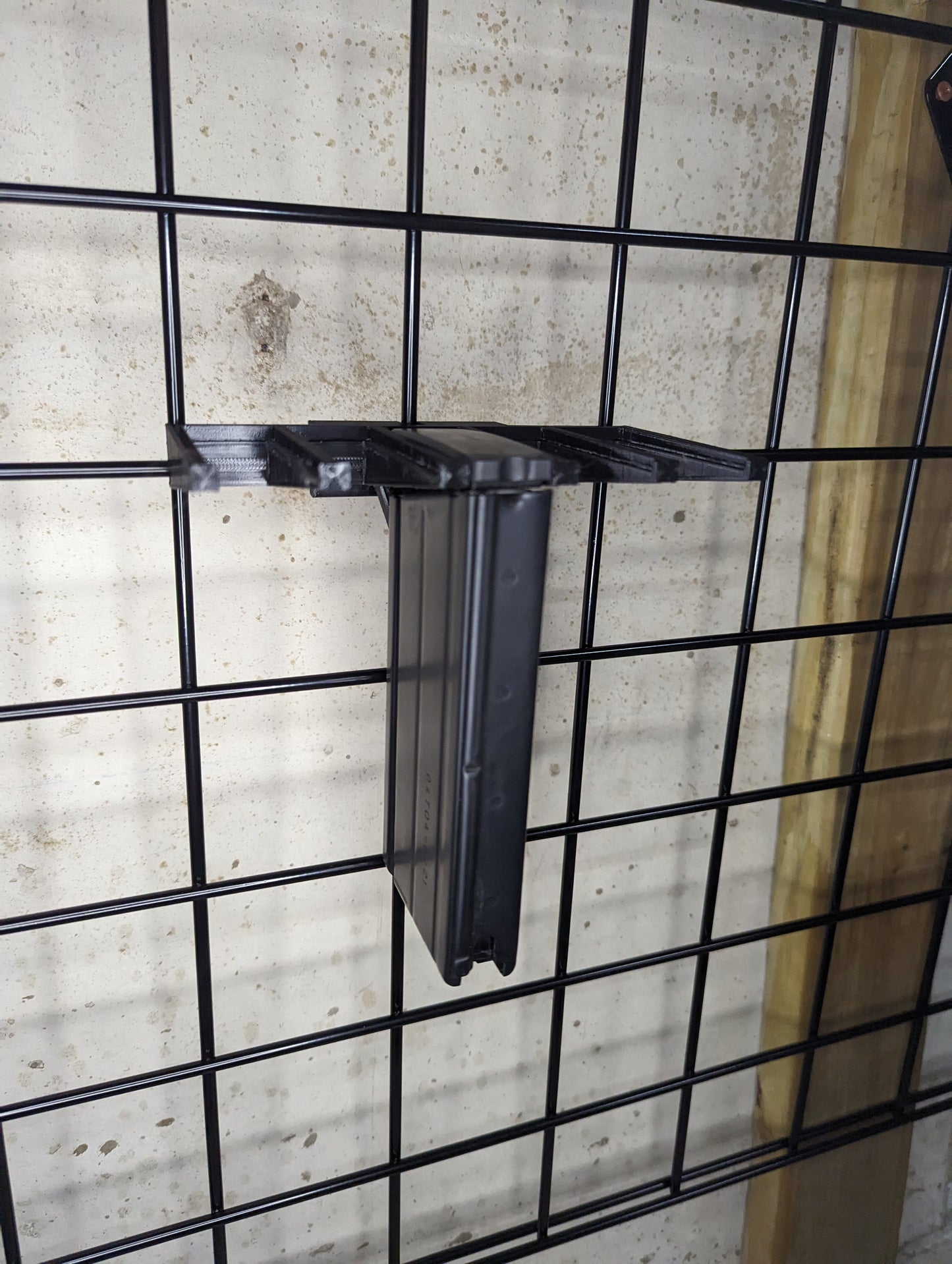 Mount for FN SCAR 17 762 Mags - Gridwall | Magazine Holder Storage Rack