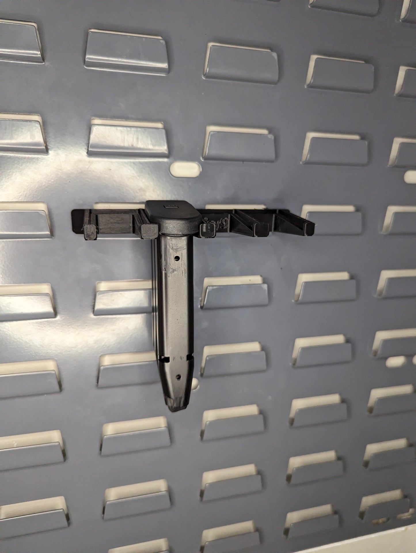 Mount for SAR9 Mags - SecureIt / Akro-Mils | Magazine Holder Storage Rack