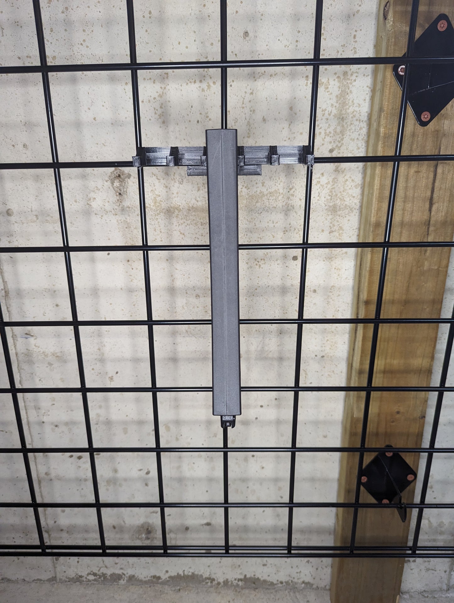 Mount for HK 416 22 Mags - Gridwall | Magazine Holder Storage Rack