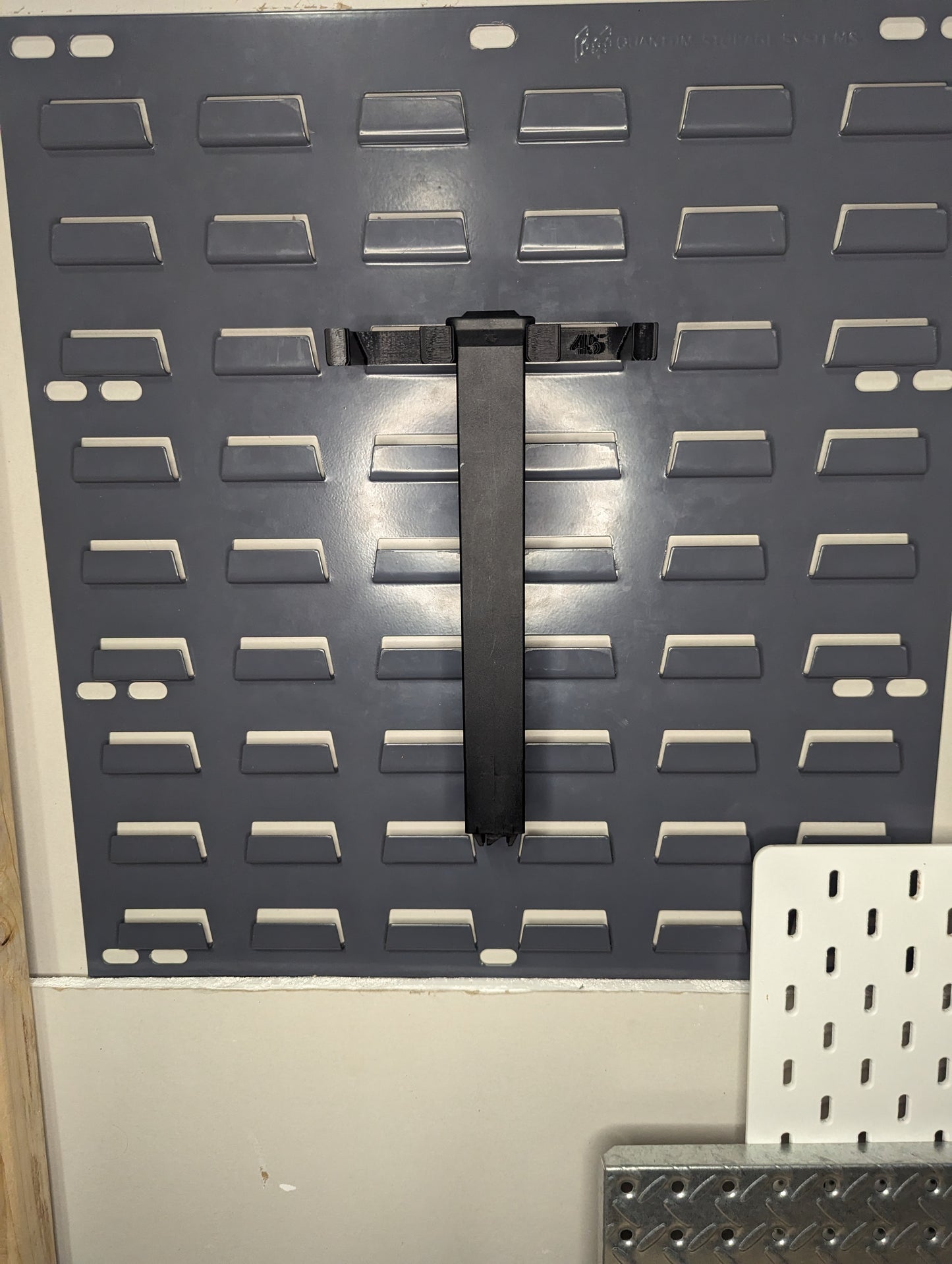 Mount for HK UMP 45 Mags - SecureIt / Akro-Mils | Magazine Holder Storage Rack