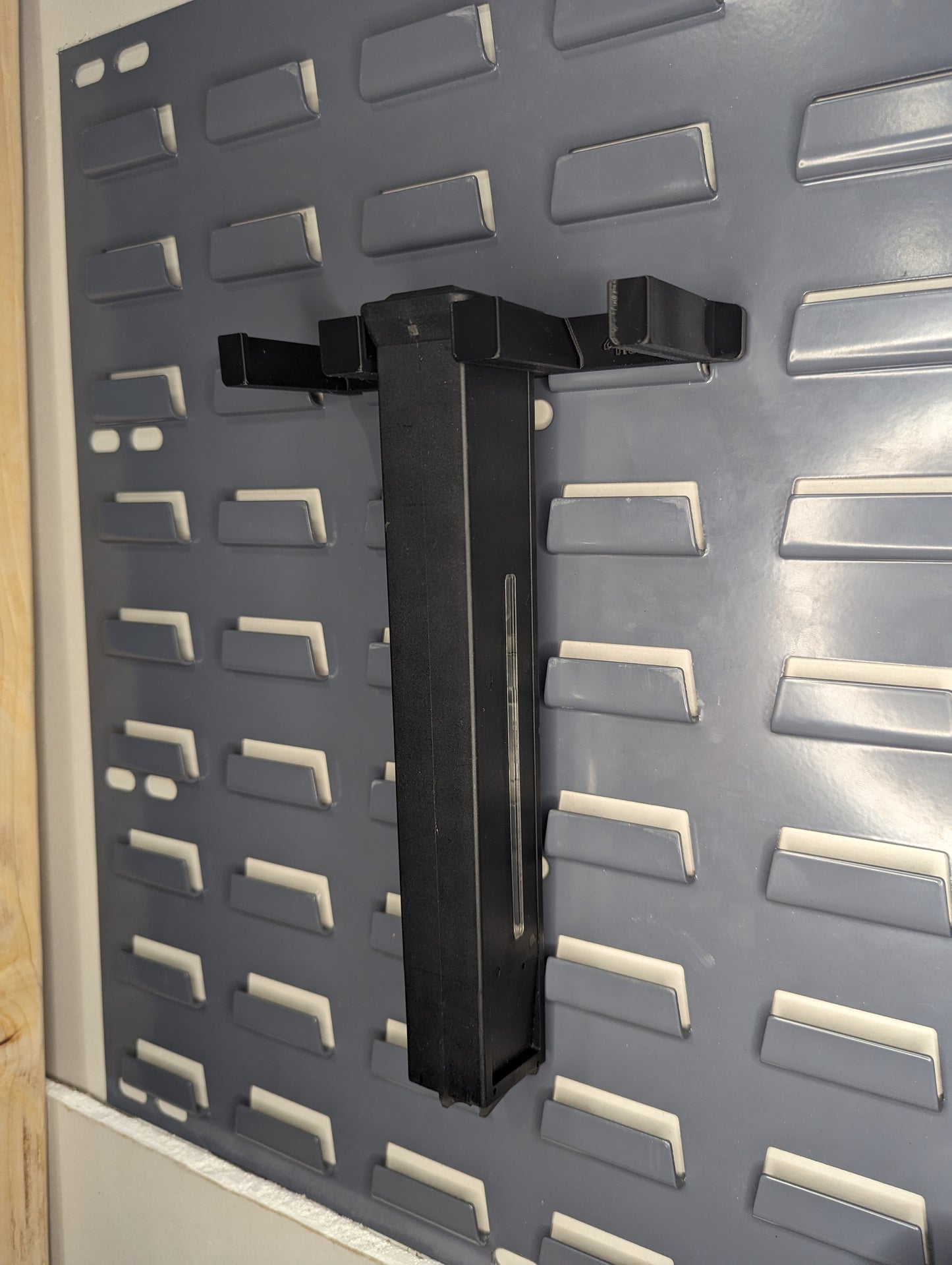Mount for HK UMP 45 Mags - SecureIt / Akro-Mils | Magazine Holder Storage Rack