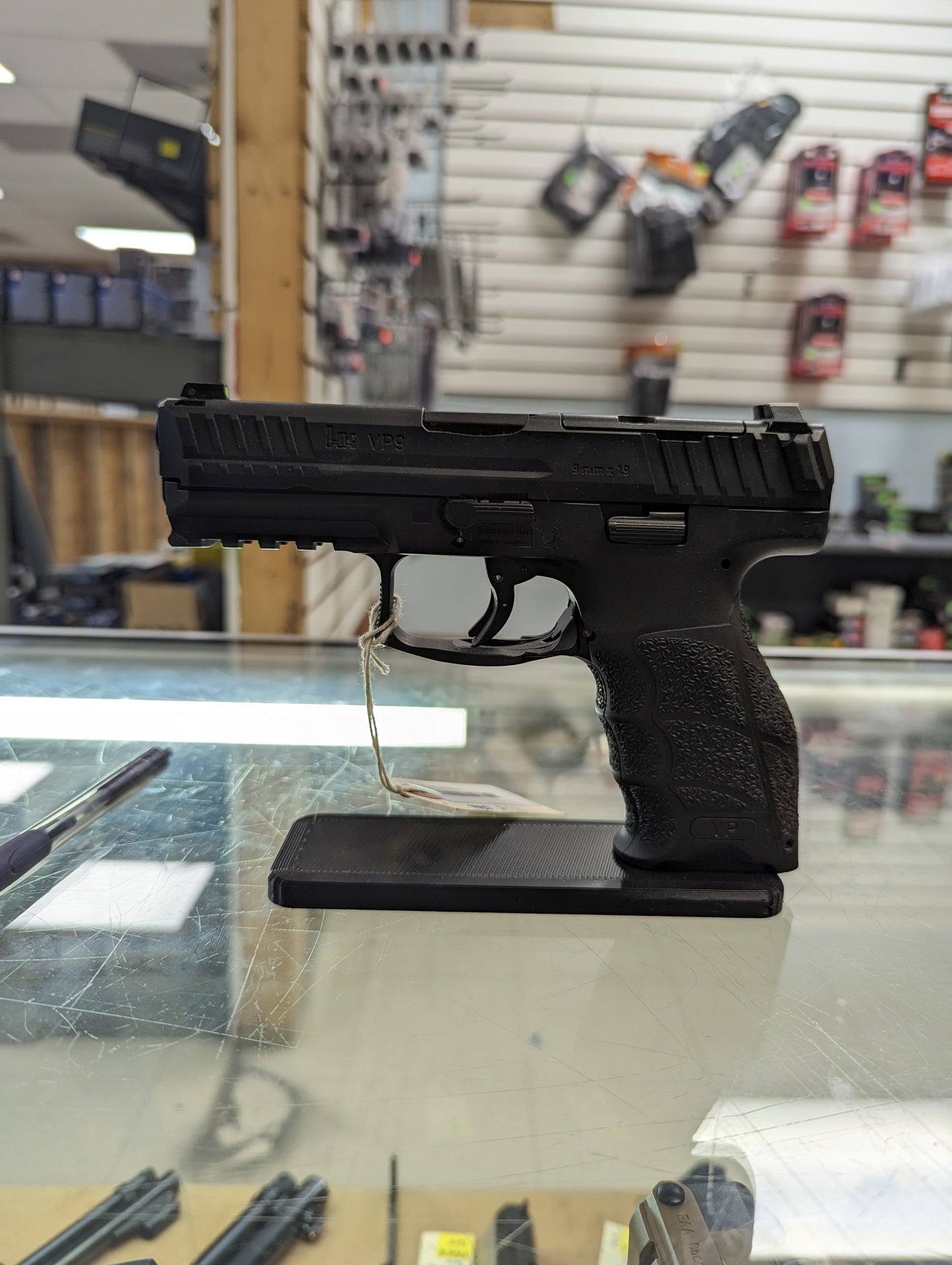 Magwell Mount for HK VP9 / VP9SK / P30 / P30SK / P2000 - Pegboard / IKEA Skadis / Wall Control / Vaultek | Handgun Holder Storage Rack