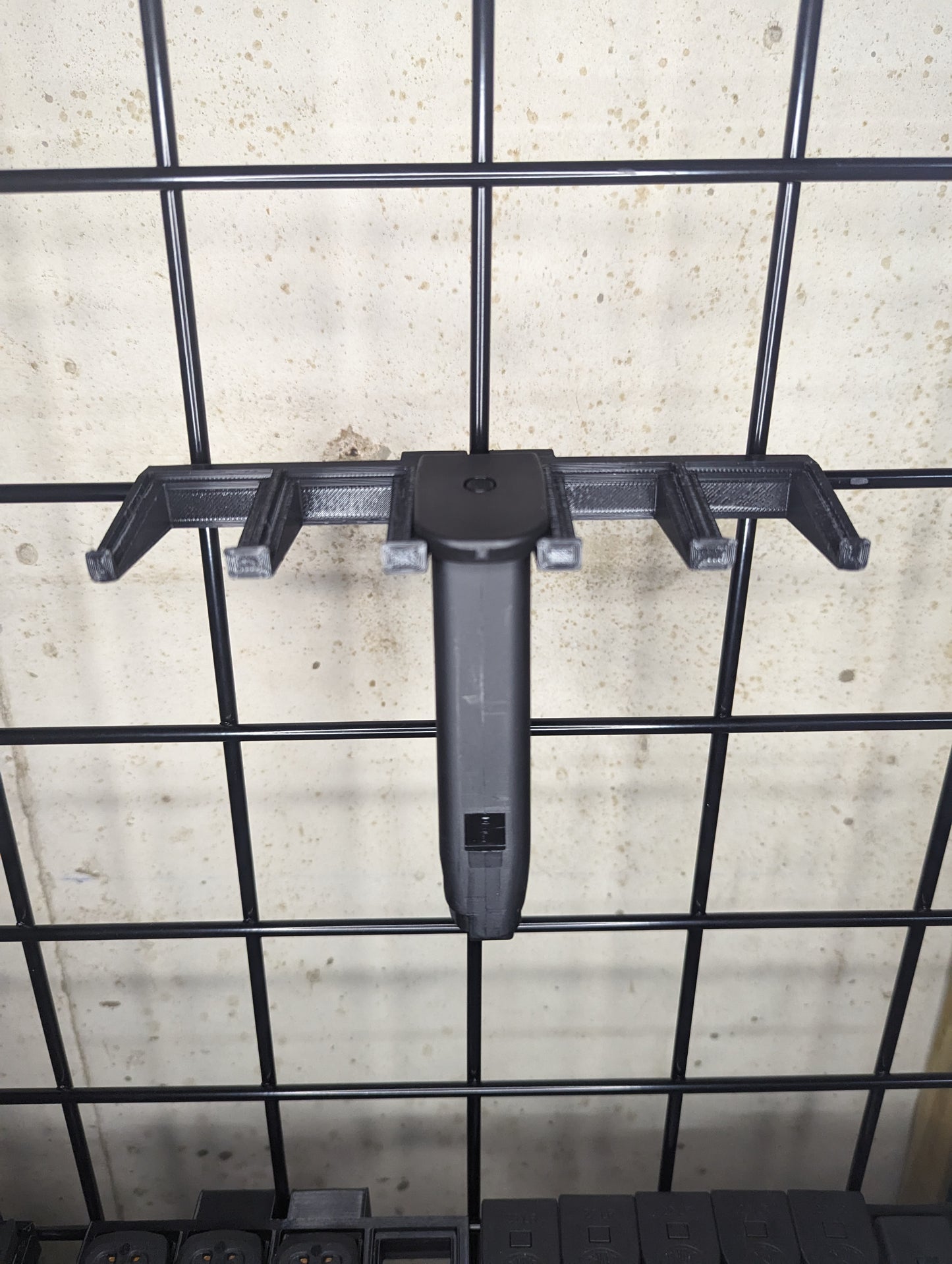 Mount for HK USP 9 Mags - Gridwall | Magazine Holder Storage Rack