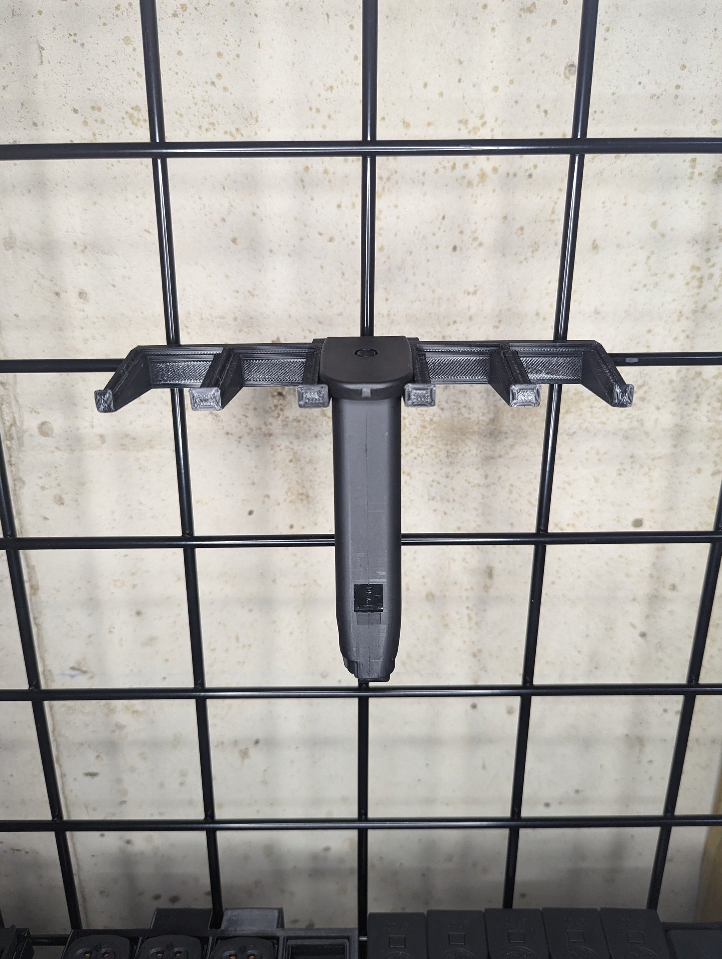 Mount for HK USP 9 Mags - Gridwall | Magazine Holder Storage Rack