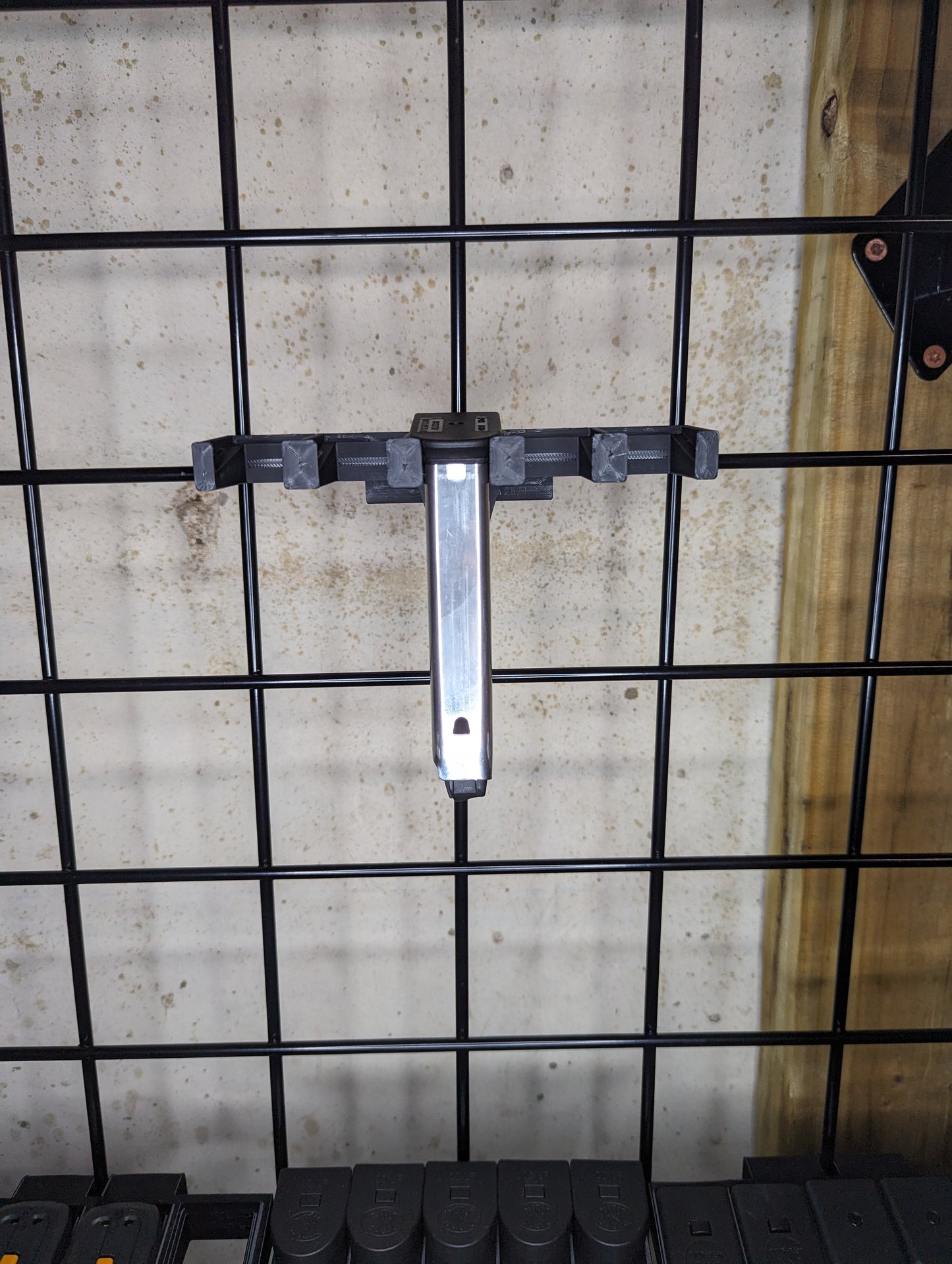 Mount for Springfield XD 40 Mags - Gridwall | Magazine Holder Storage Rack