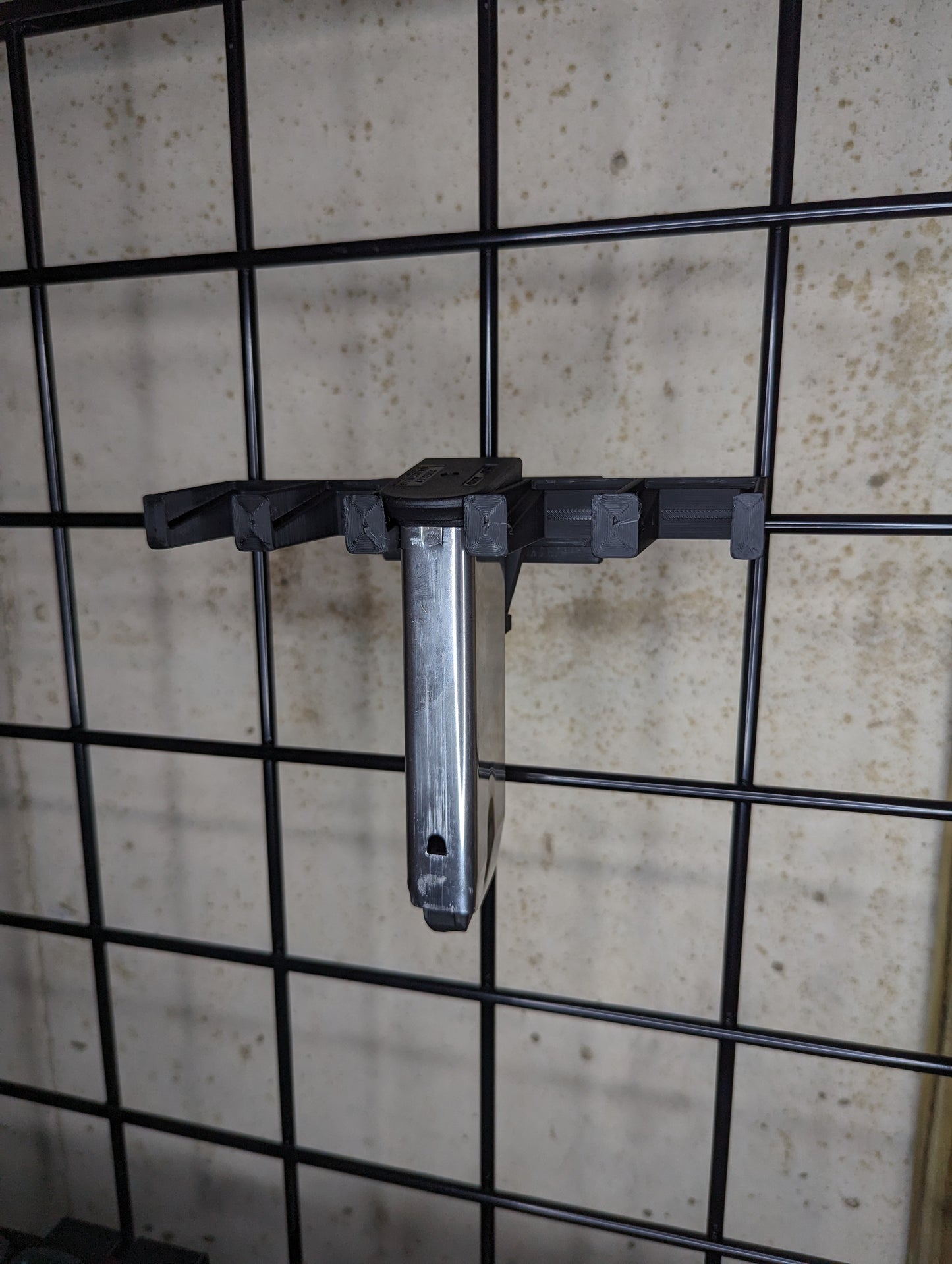 Mount for Springfield XD 40 Mags - Gridwall | Magazine Holder Storage Rack