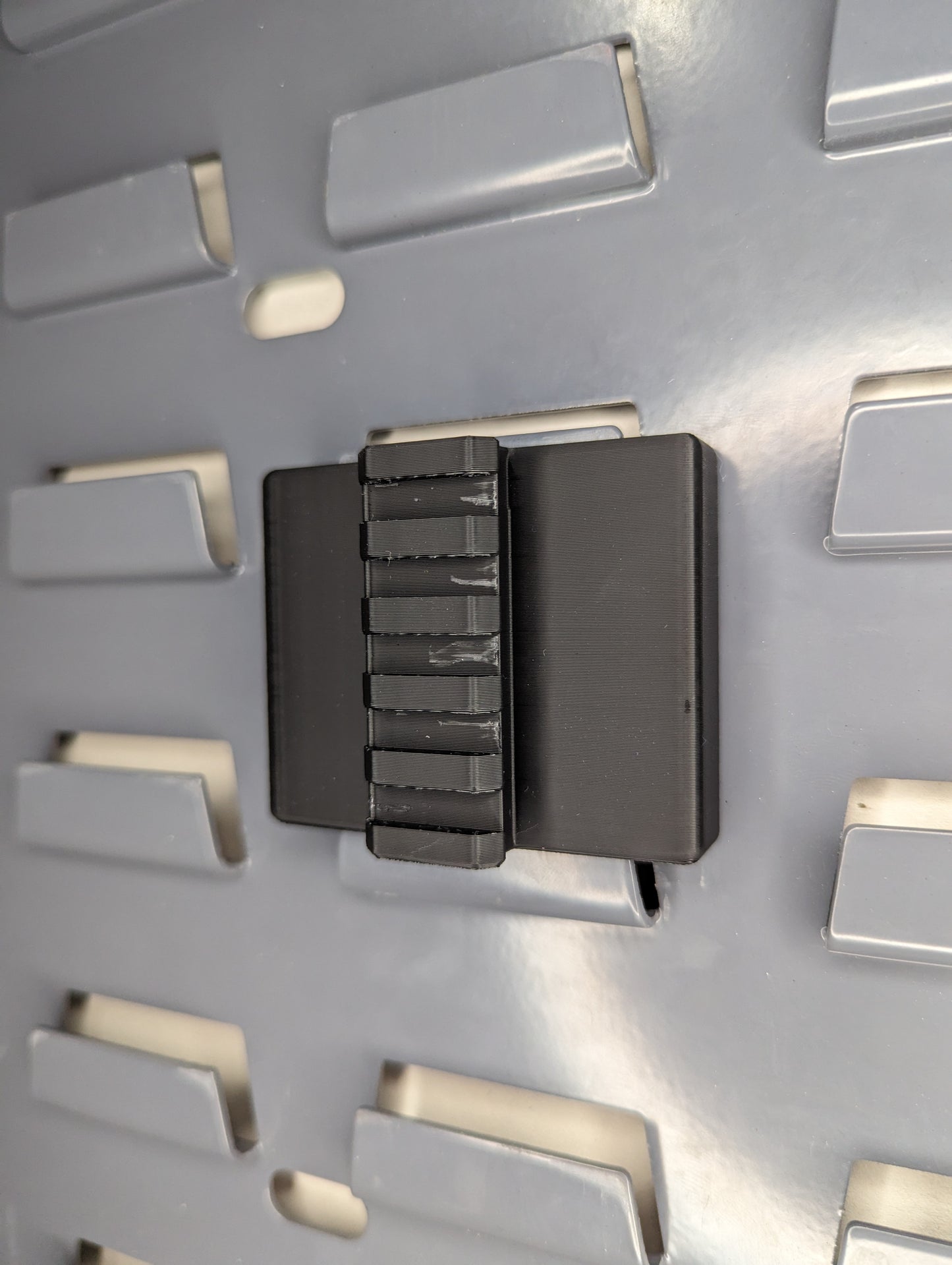 Picatinny Accessory Rail Mount Vertical - SecureIt / Akro-Mils | Gear Holder Storage Rack
