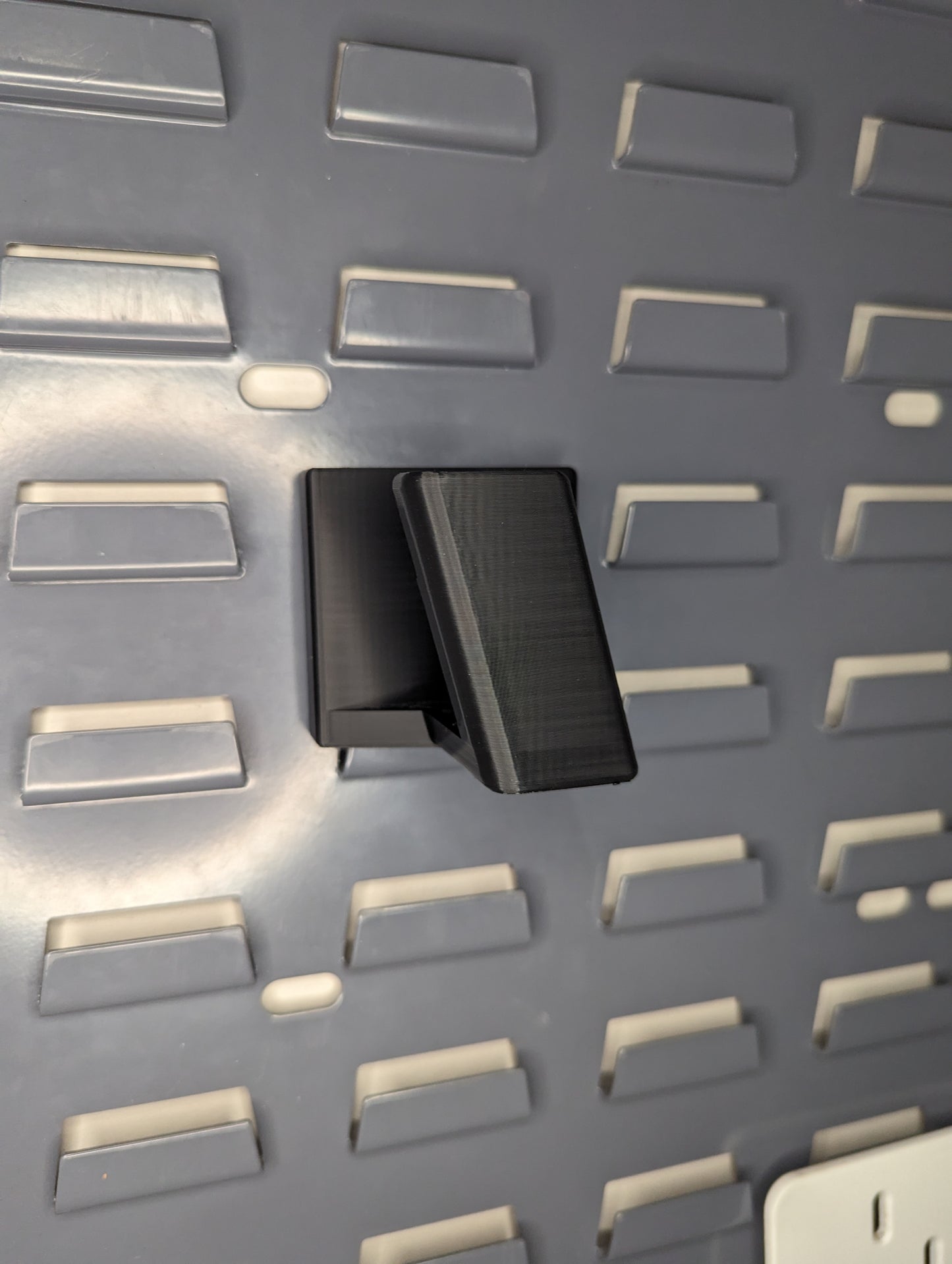 Magwell Mount for HK USP 45 - SecureIt / Akro-Mils | Handgun Holder Storage Rack