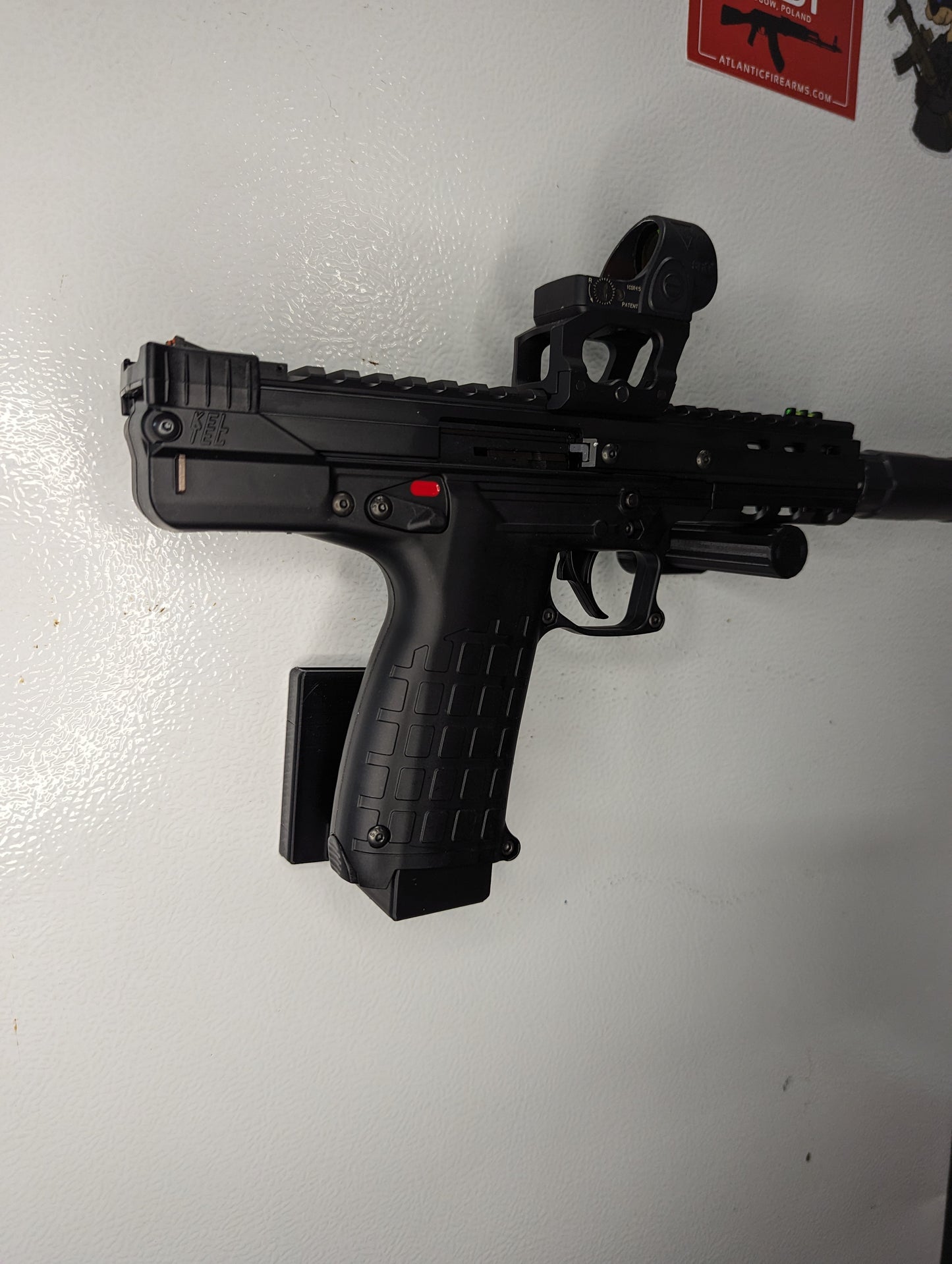 Magwell Mount for Keltec CP33 / CP30 / PMR30 - Magnet | Handgun Holder Storage Rack