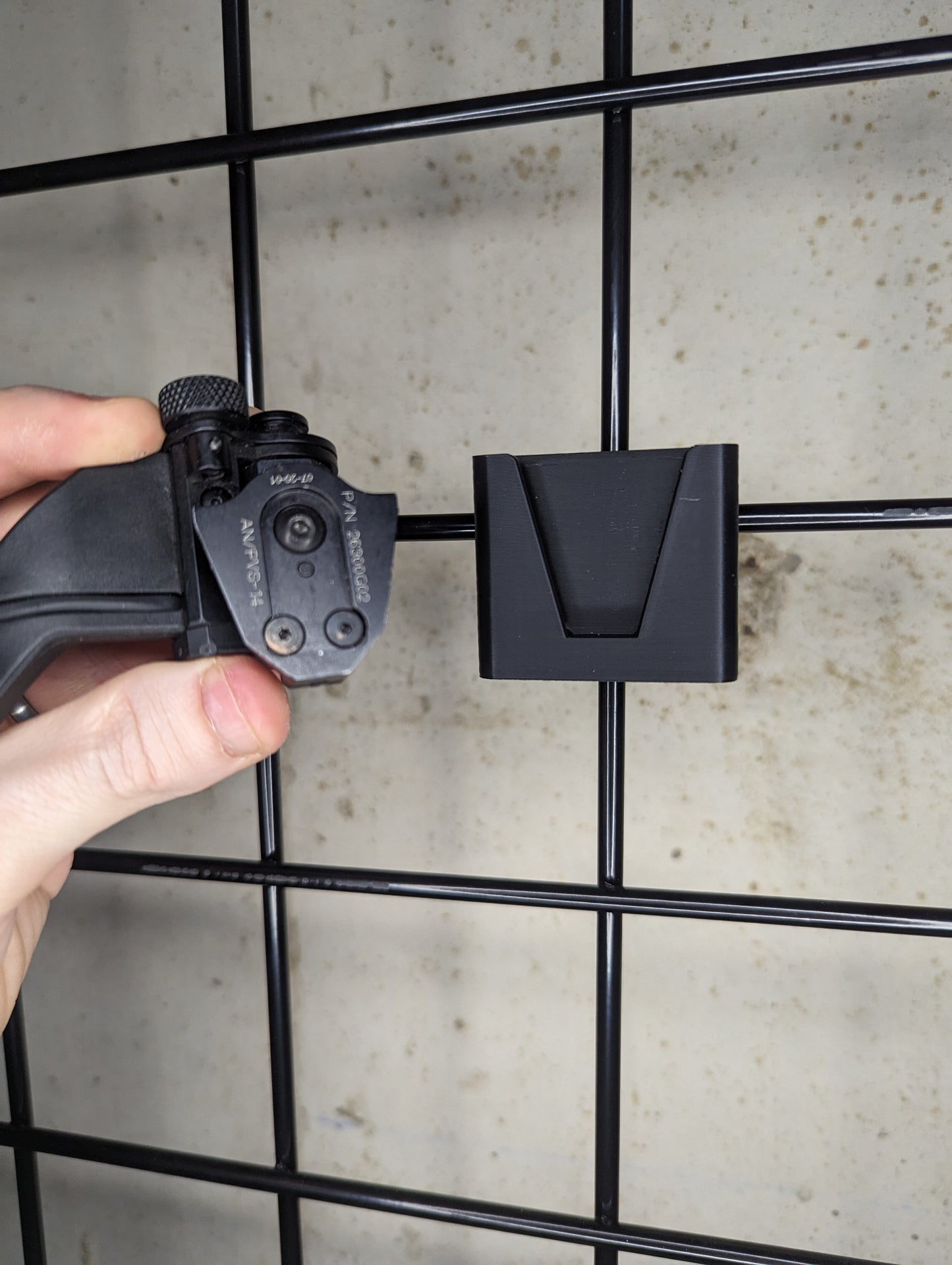 Dovetail Mount for Night Vision / Thermal - Gridwall | Gear Holder Storage Rack