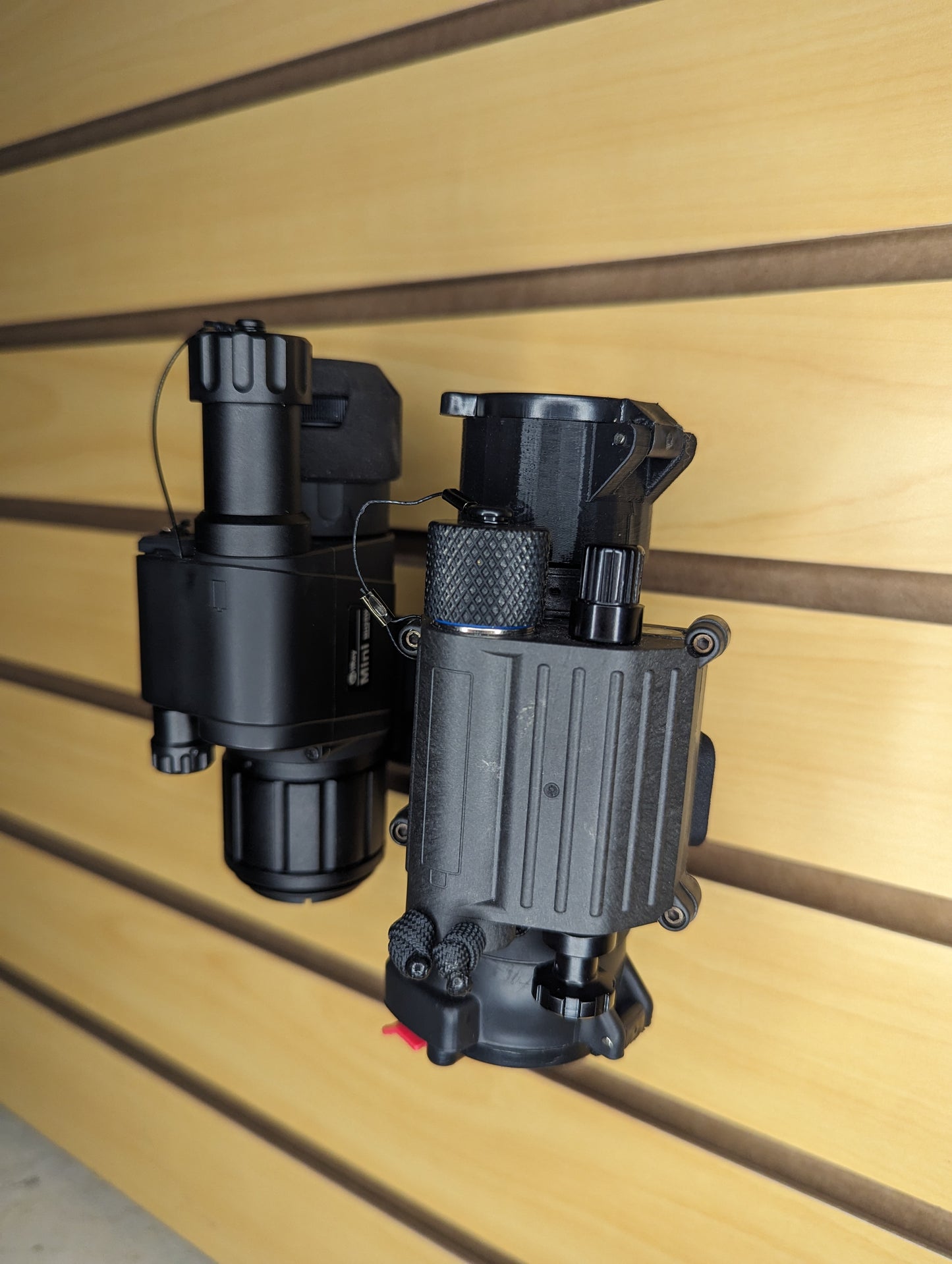 Dovetail Mount for Night Vision / Thermal - Slatwall | Gear Holder Storage Rack
