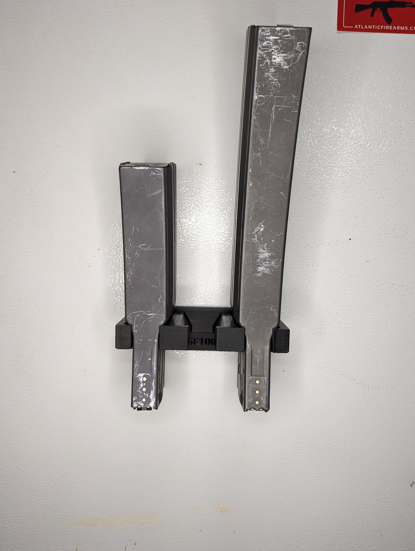 Mount for AR 15 223 / 556 Surefire 60 / 100 Mags - Magnetic | Magazine Holder Storage Rack