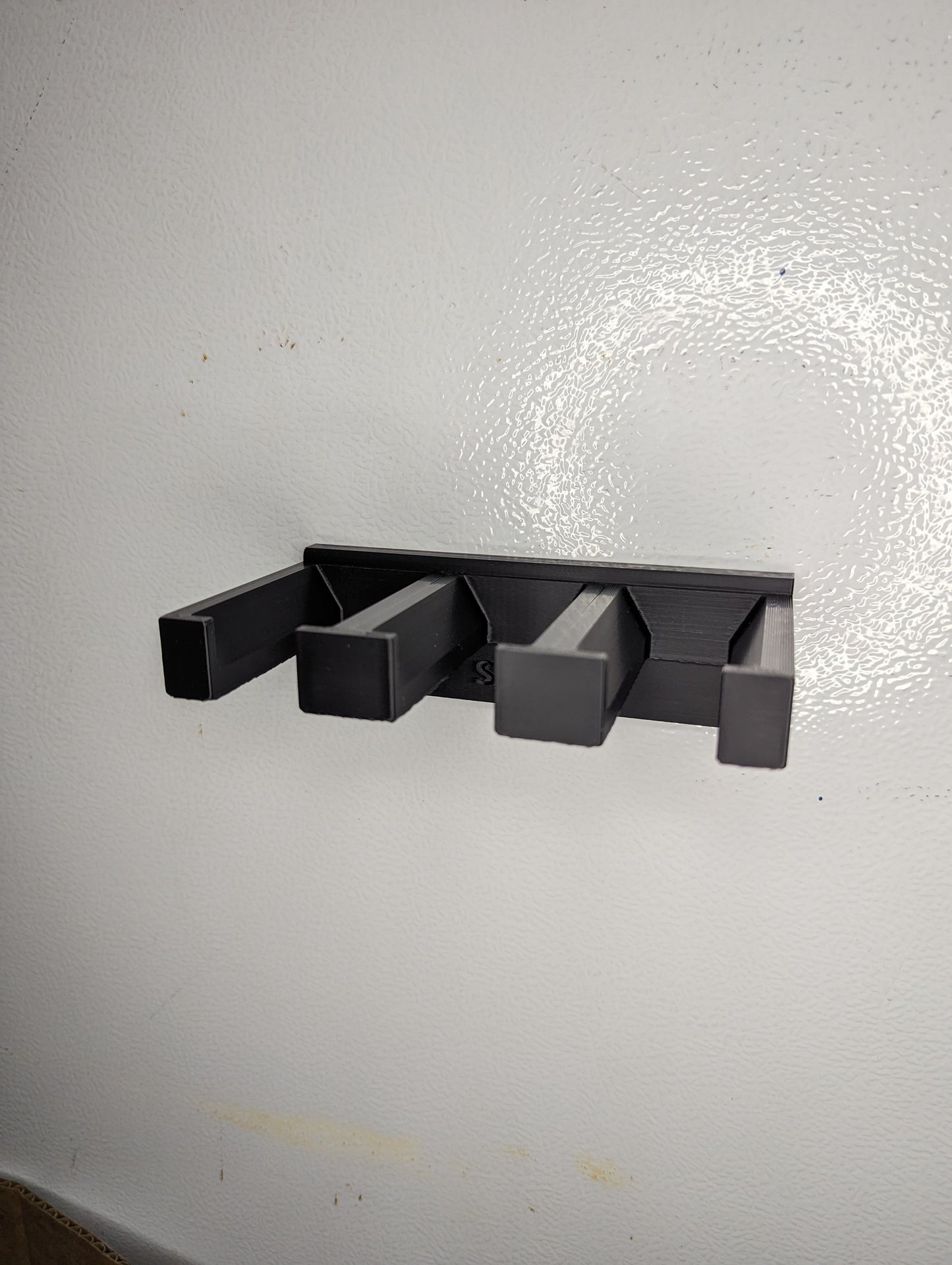 Mount for AR 15 223 / 556 Surefire 60 / 100 Mags - Magnetic | Magazine Holder Storage Rack