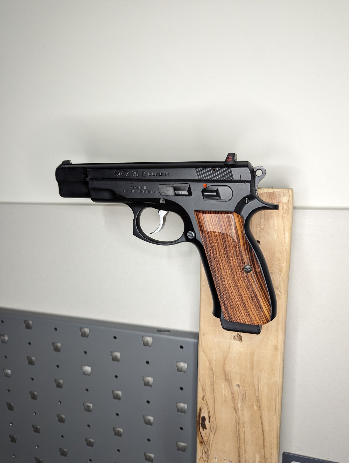 Magwell Mount for CZ 75/85/P01/P09/P10/PCR/SP01/Shadow/Kadet and Jericho - Wall | Handgun Holder Storage Rack