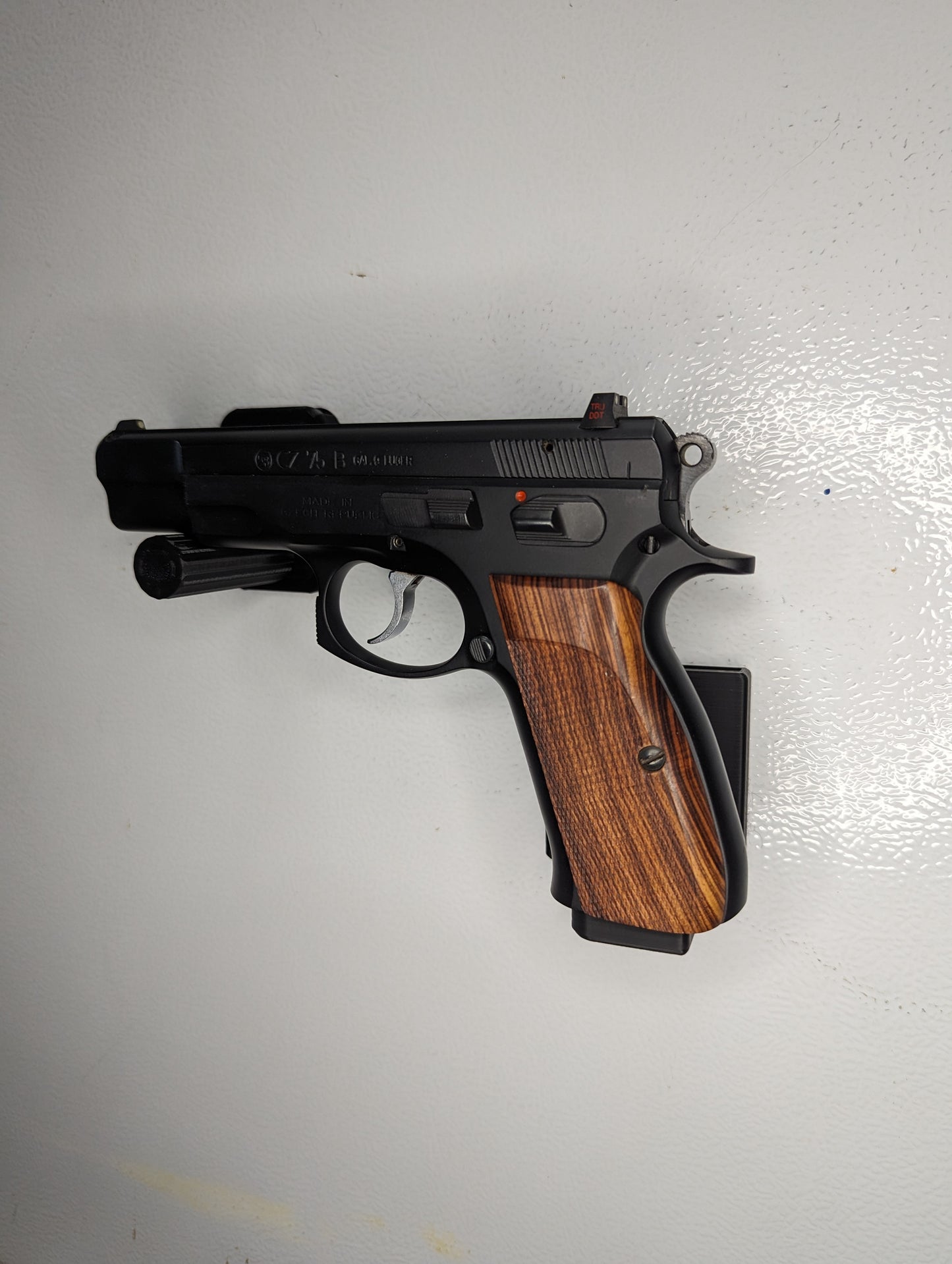 Magwell Mount for CZ 75/85/P01/P09/P10/PCR/SP01/Shadow/Kadet and Jericho - Magnet | Handgun Holder Storage Rack