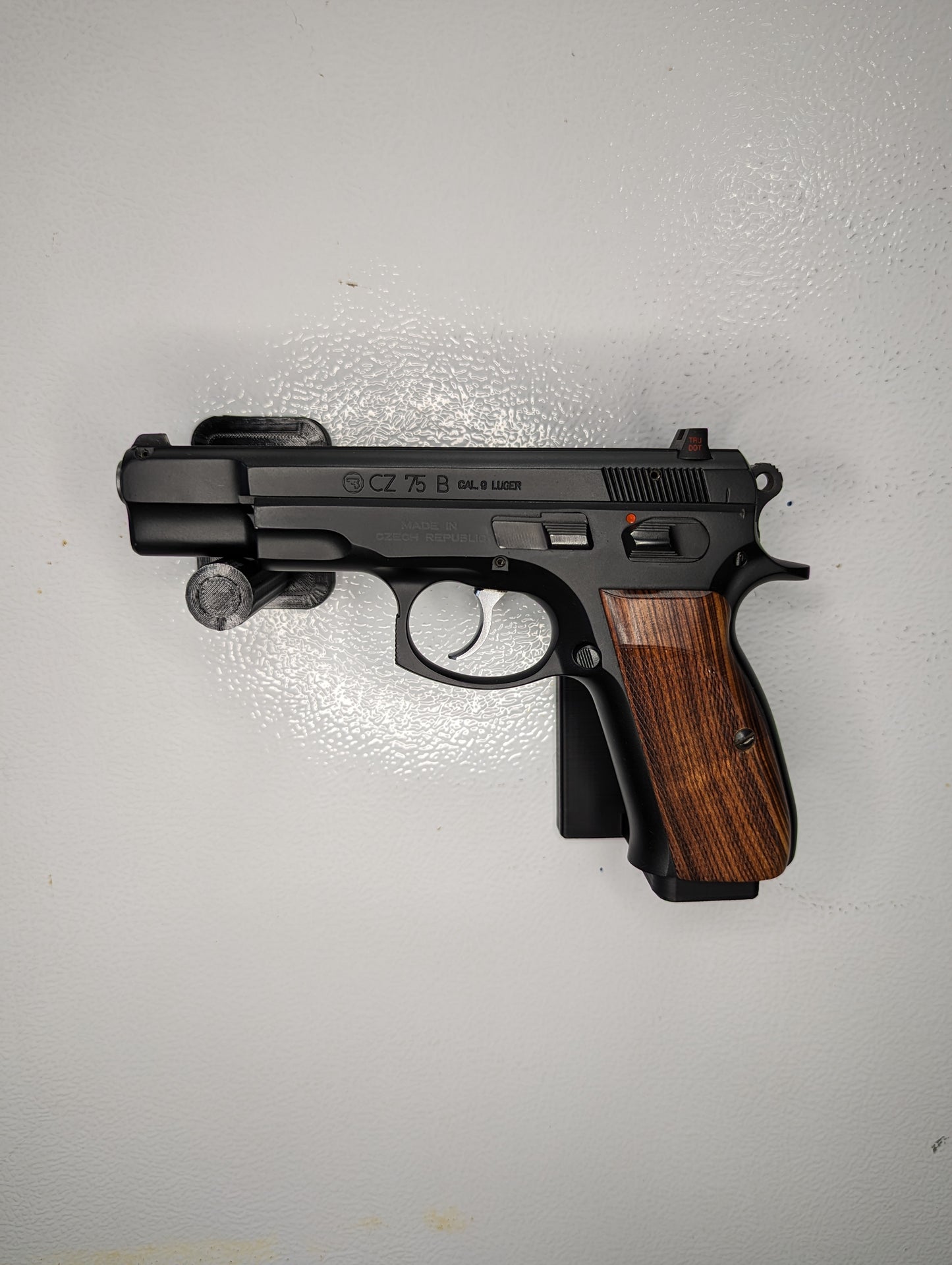 Magwell Mount for CZ 75/85/P01/P09/P10/PCR/SP01/Shadow/Kadet and Jericho - Magnet | Handgun Holder Storage Rack