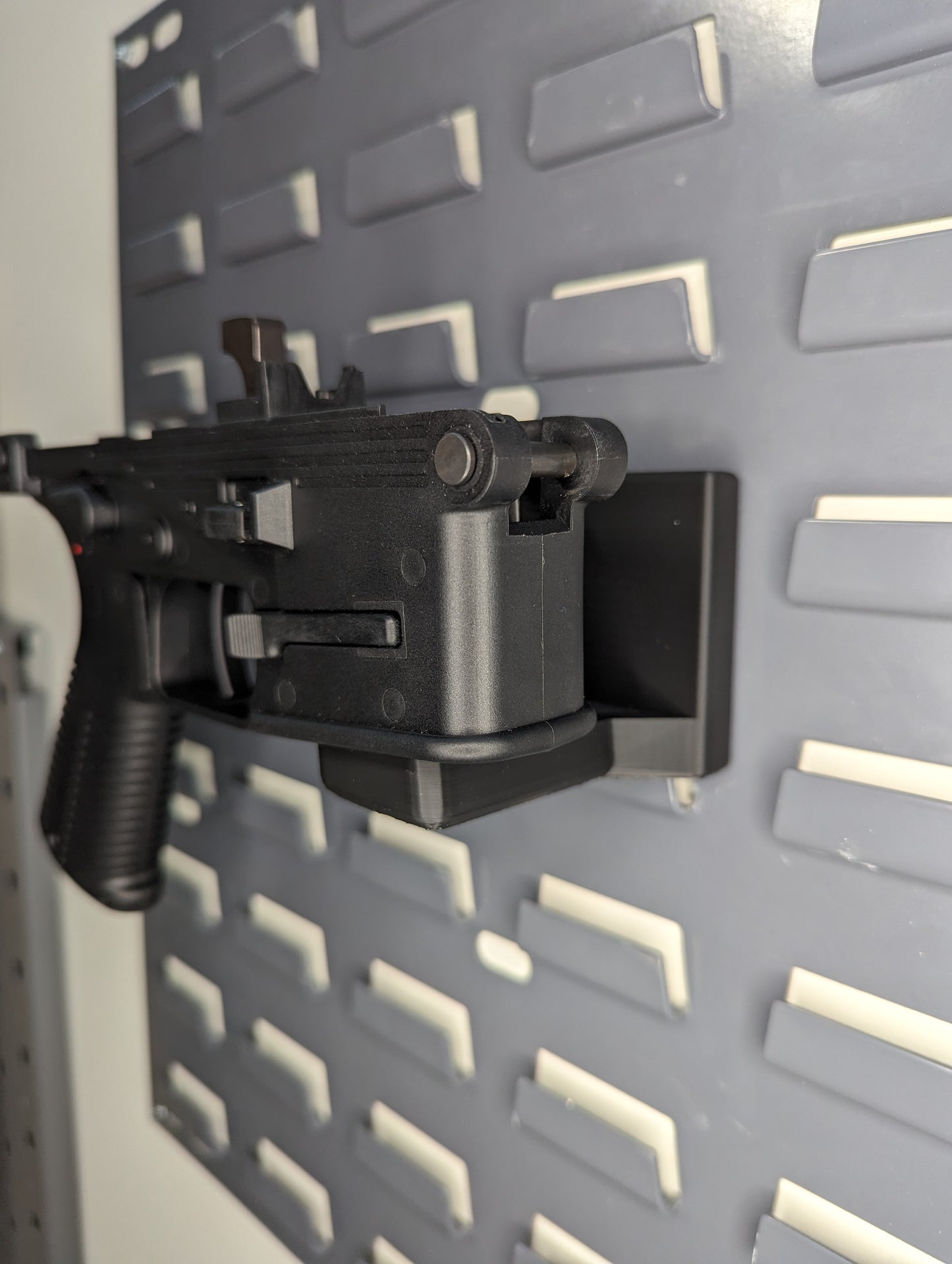 Magwell Mount for B&T APC / GHM / SPC / TP9 9mm / 45 - SecureIt | Rifle Holder Storage Rack